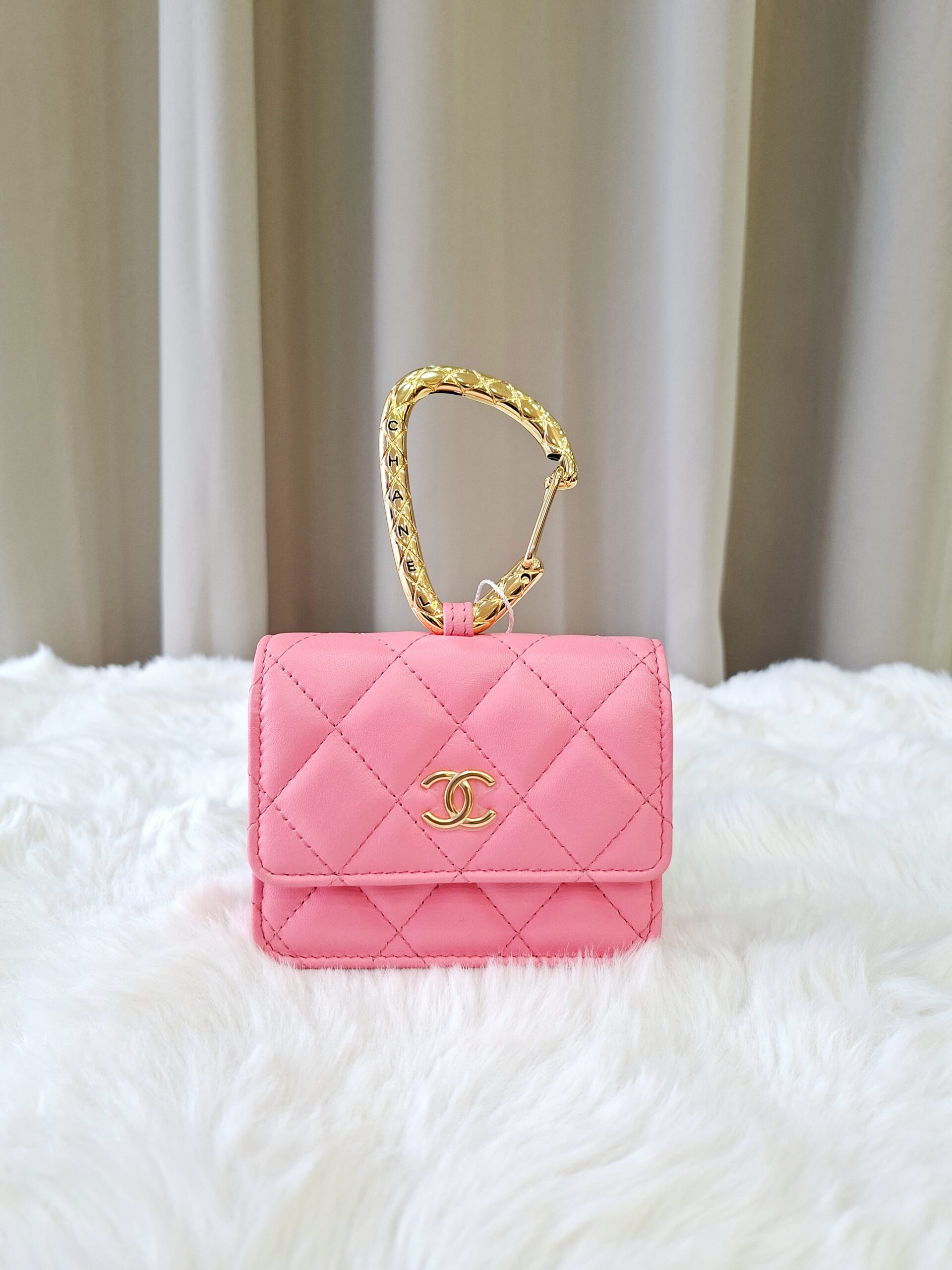 chanel hook clutch pink ghw series 31 chanel hook clutch pink ghw series 31
