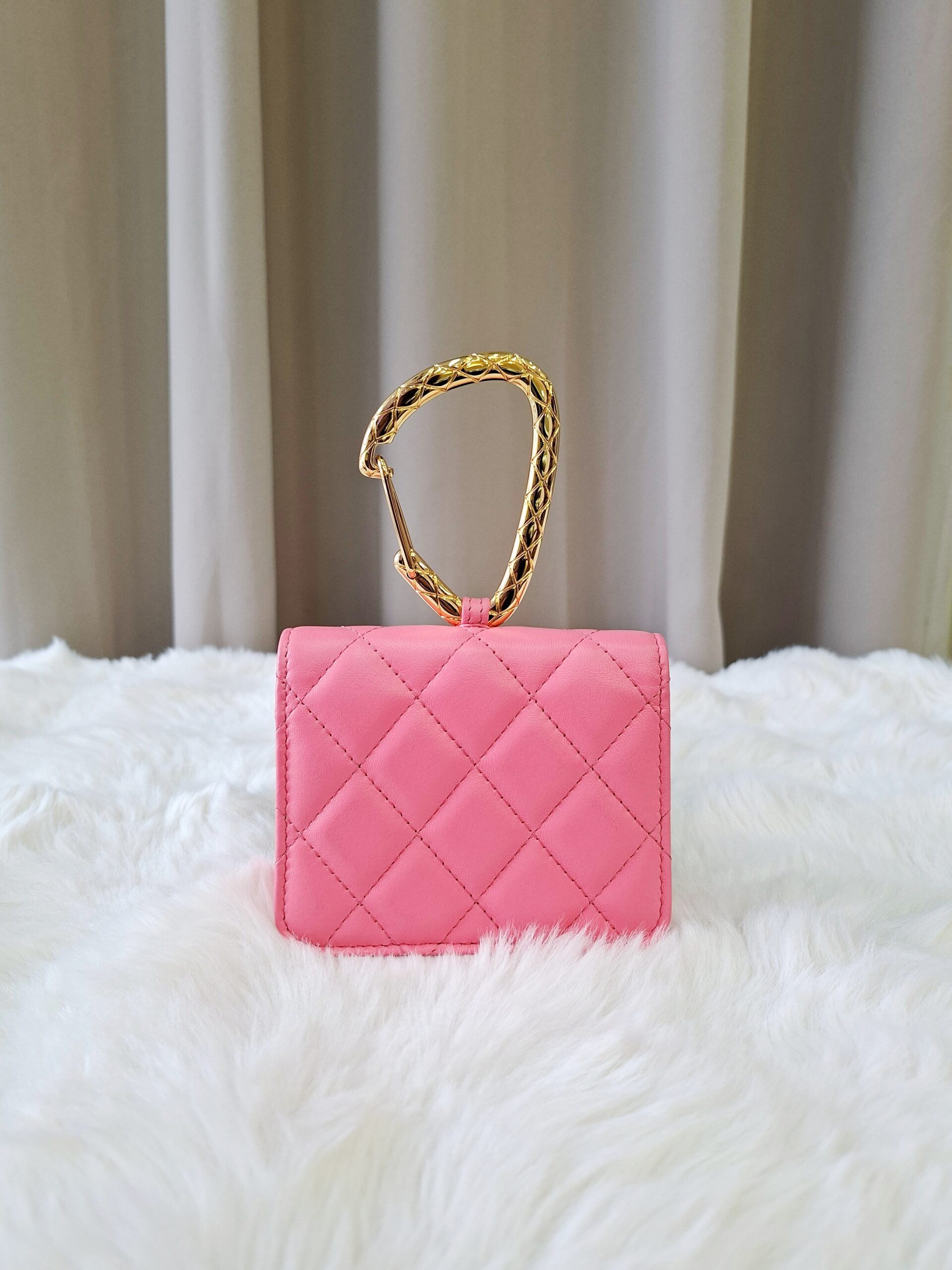 chanel hook clutch pink ghw series 31 chanel hook clutch pink ghw series 31