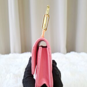chanel hook clutch pink ghw series 31