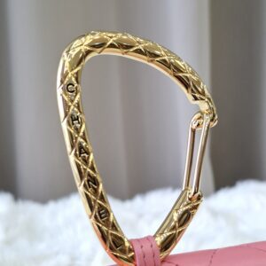chanel hook clutch pink ghw series 31