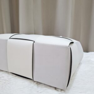 bottega veneta small arco tote white
