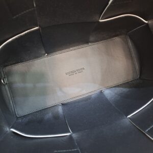 bottega veneta small arco tote white