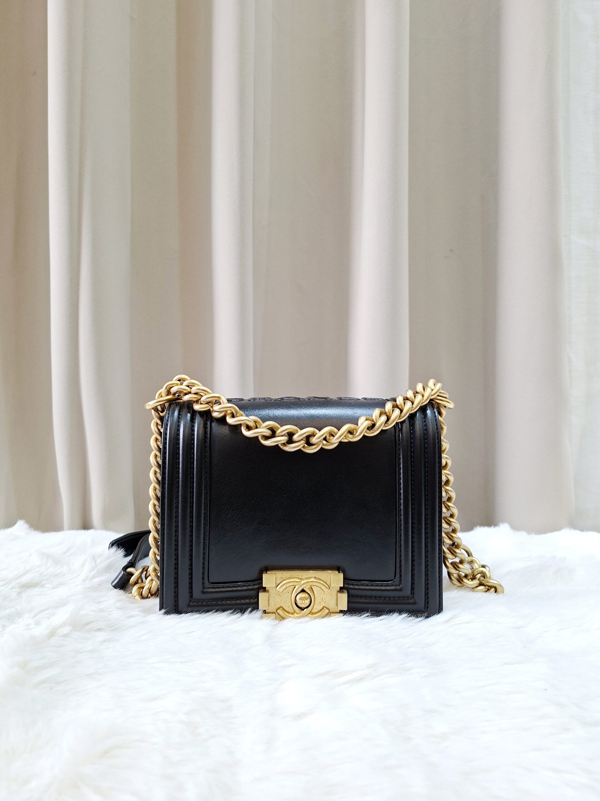 chanel mini boy lambskin black ghw microchipped chanel mini boy lambskin black ghw microchipped