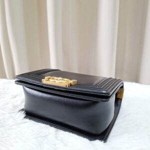 chanel mini boy lambskin black ghw microchipped