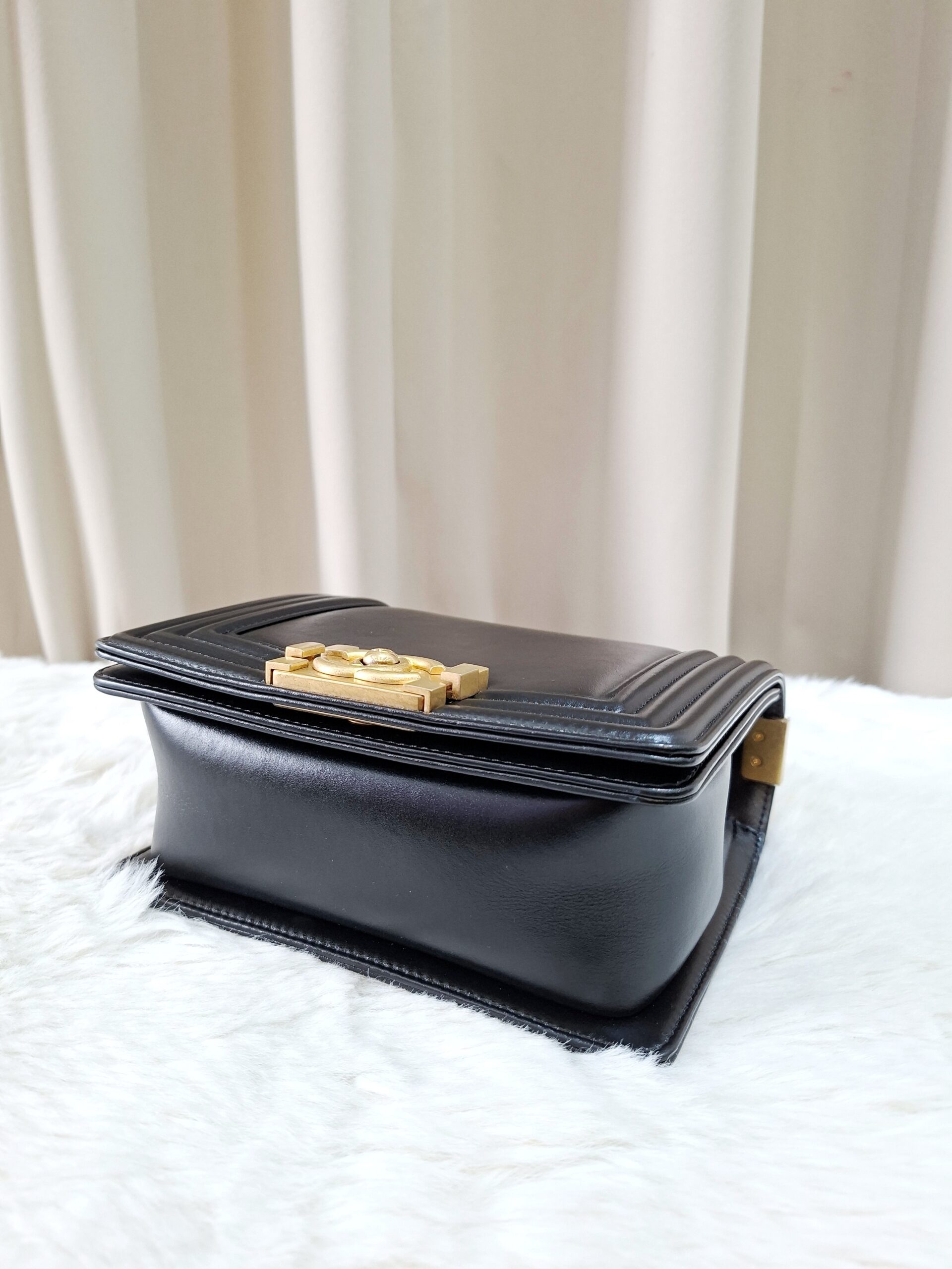 chanel mini boy lambskin black ghw microchipped chanel mini boy lambskin black ghw microchipped