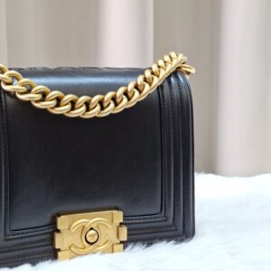 chanel mini boy lambskin black ghw microchipped
