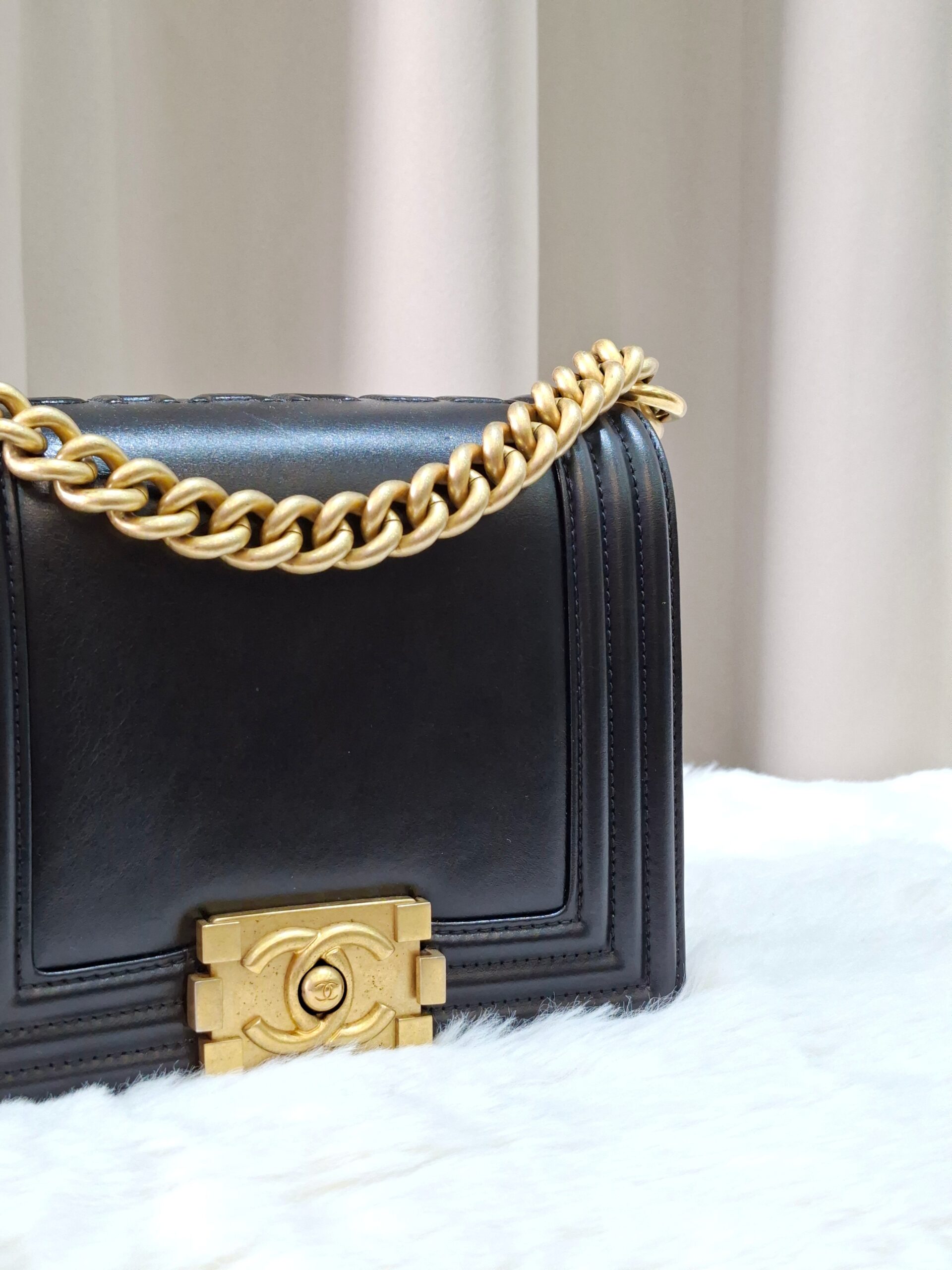 chanel mini boy lambskin black ghw microchipped chanel mini boy lambskin black ghw microchipped