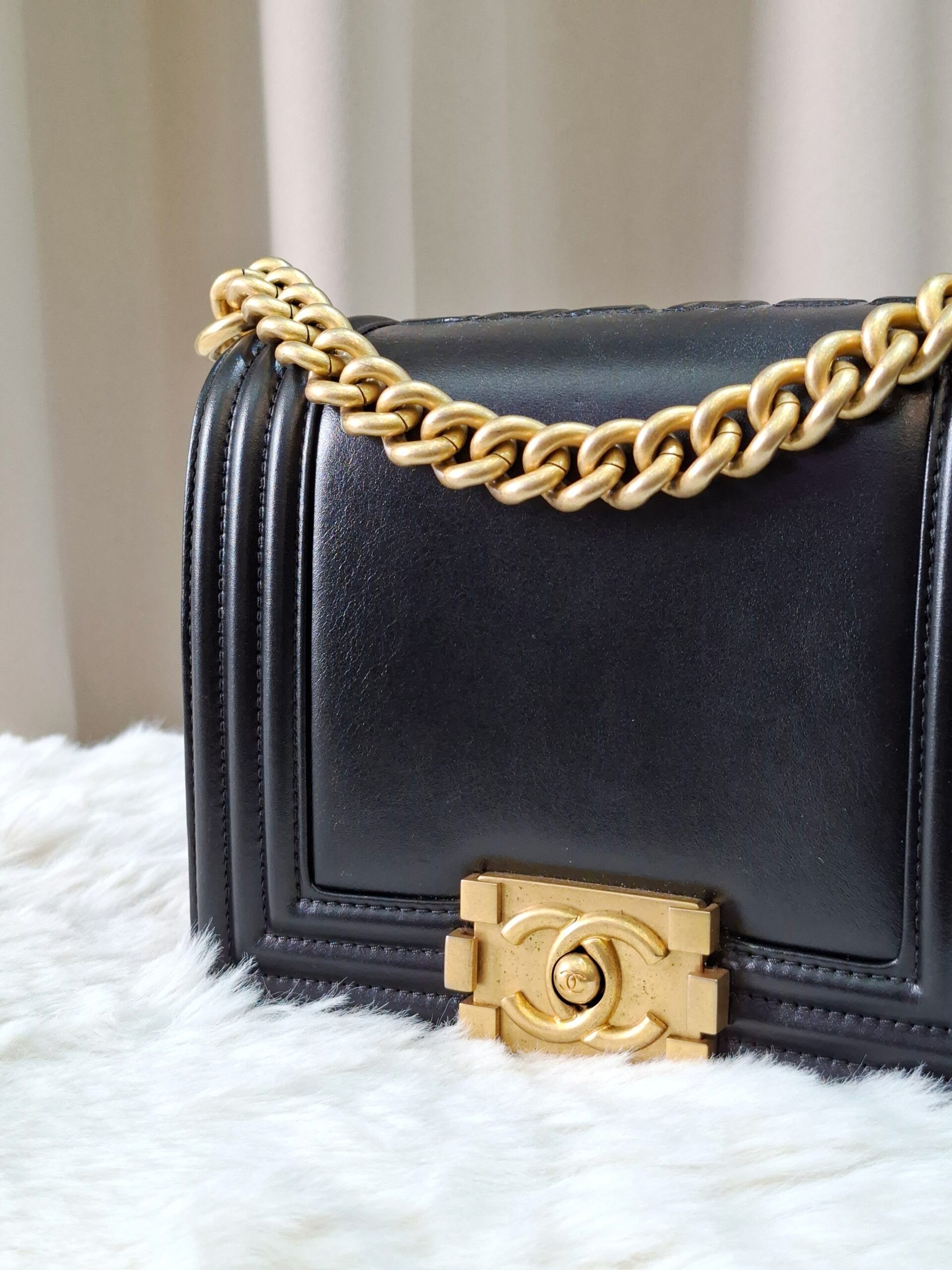 chanel mini boy lambskin black ghw microchipped chanel mini boy lambskin black ghw microchipped