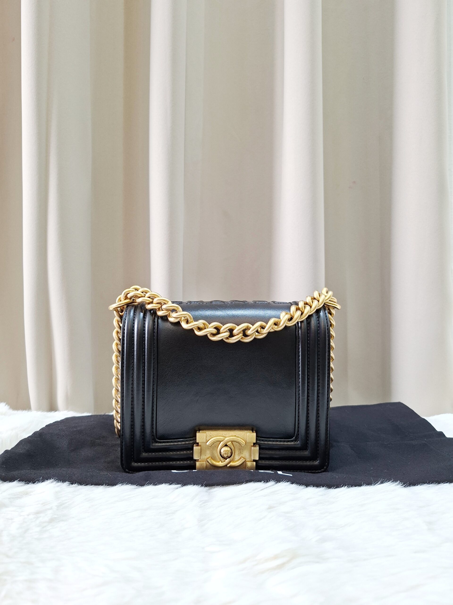 chanel mini boy lambskin black ghw microchipped chanel mini boy lambskin black ghw microchipped