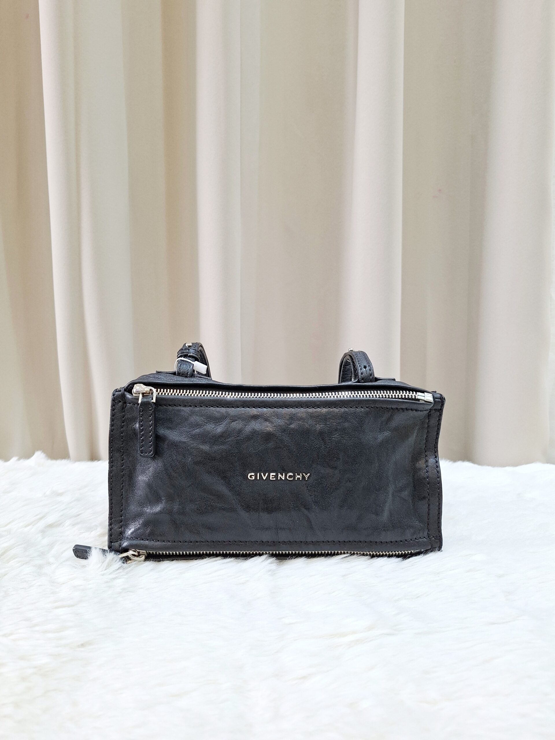 givenchy pandora mini black shw givenchy pandora mini black shw