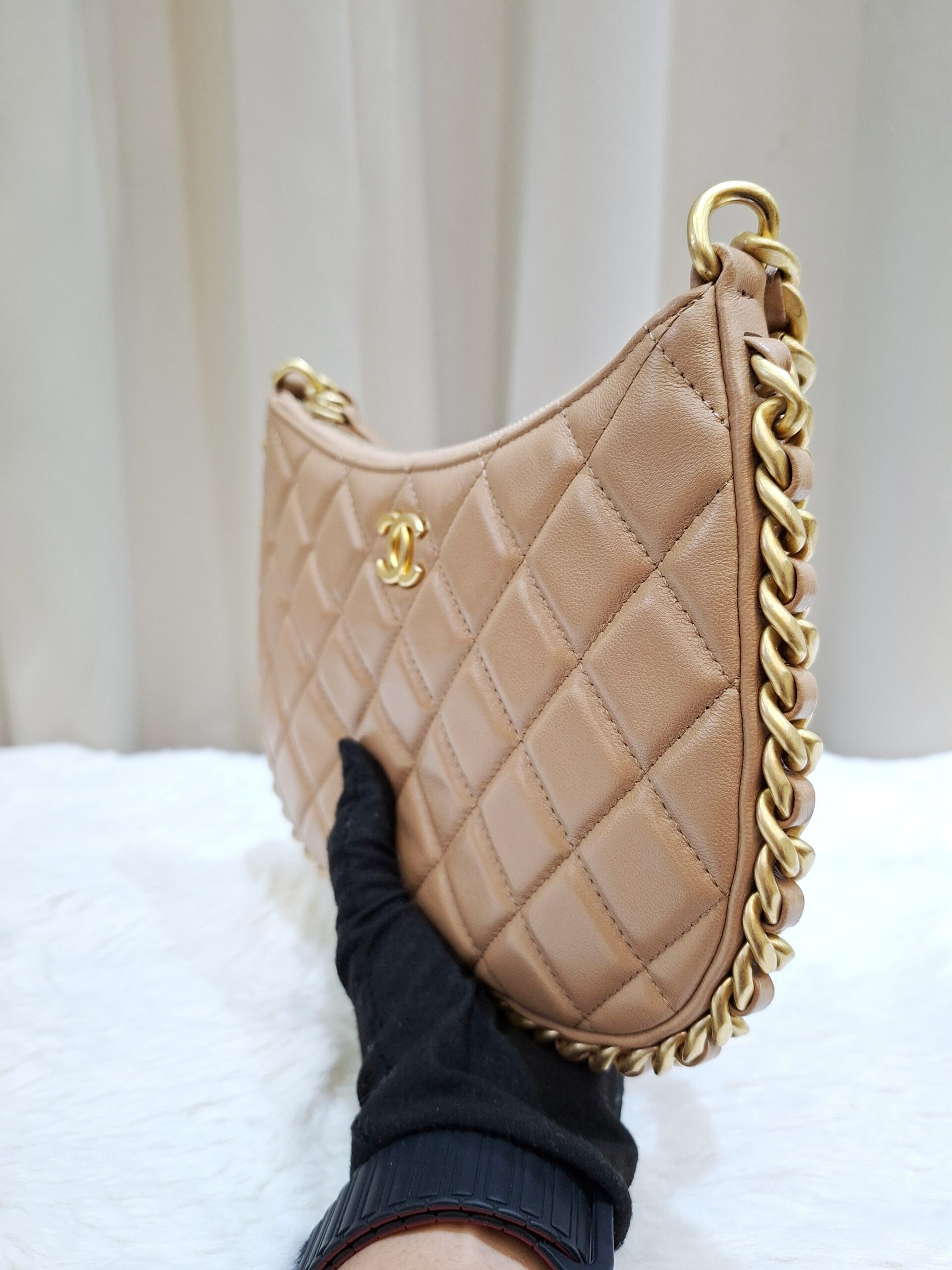 chanel shiny lambskin hobo bag dark beige ghw microchipped chanel shiny lambskin hobo bag dark beige ghw microchipped