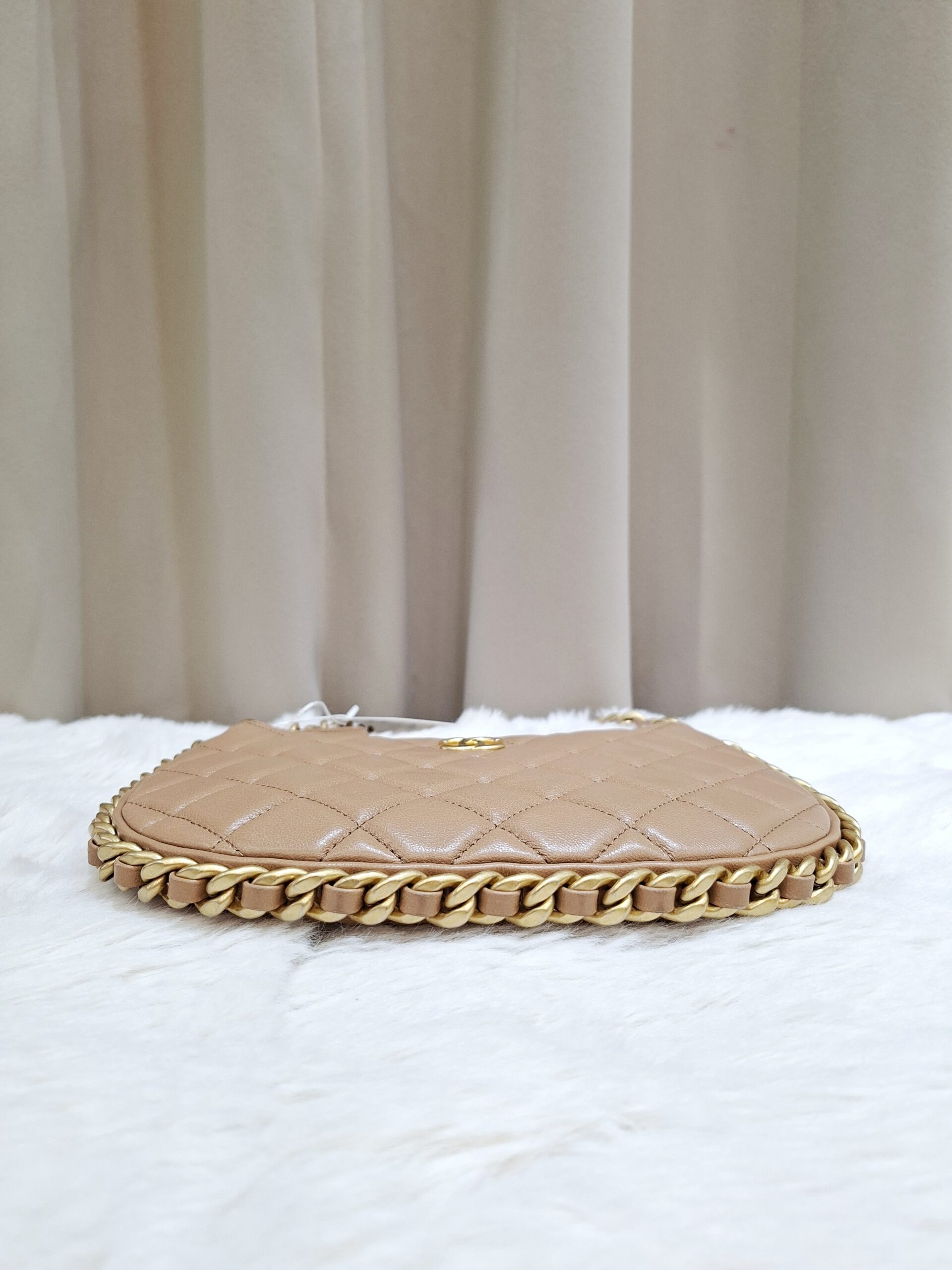 chanel shiny lambskin hobo bag dark beige ghw microchipped chanel shiny lambskin hobo bag dark beige ghw microchipped