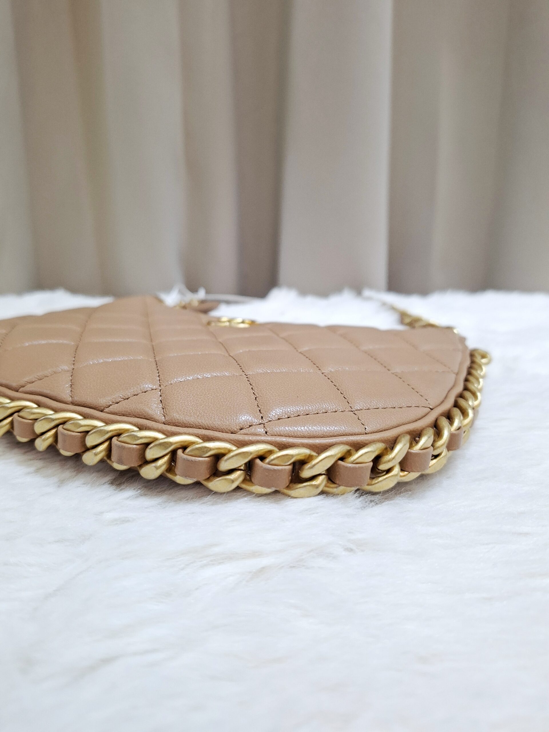 chanel shiny lambskin hobo bag dark beige ghw microchipped chanel shiny lambskin hobo bag dark beige ghw microchipped