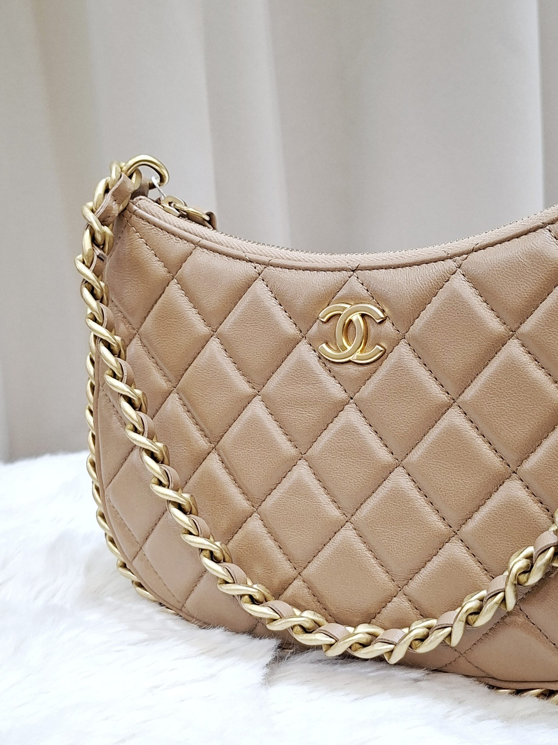 chanel shiny lambskin hobo bag dark beige ghw microchipped chanel shiny lambskin hobo bag dark beige ghw microchipped