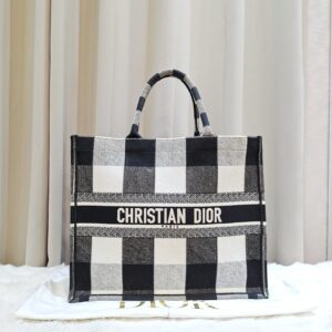 Home christian dior medium booktote black/white