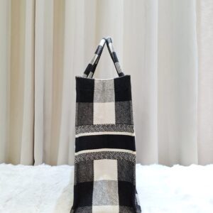 christian dior medium booktote black/white