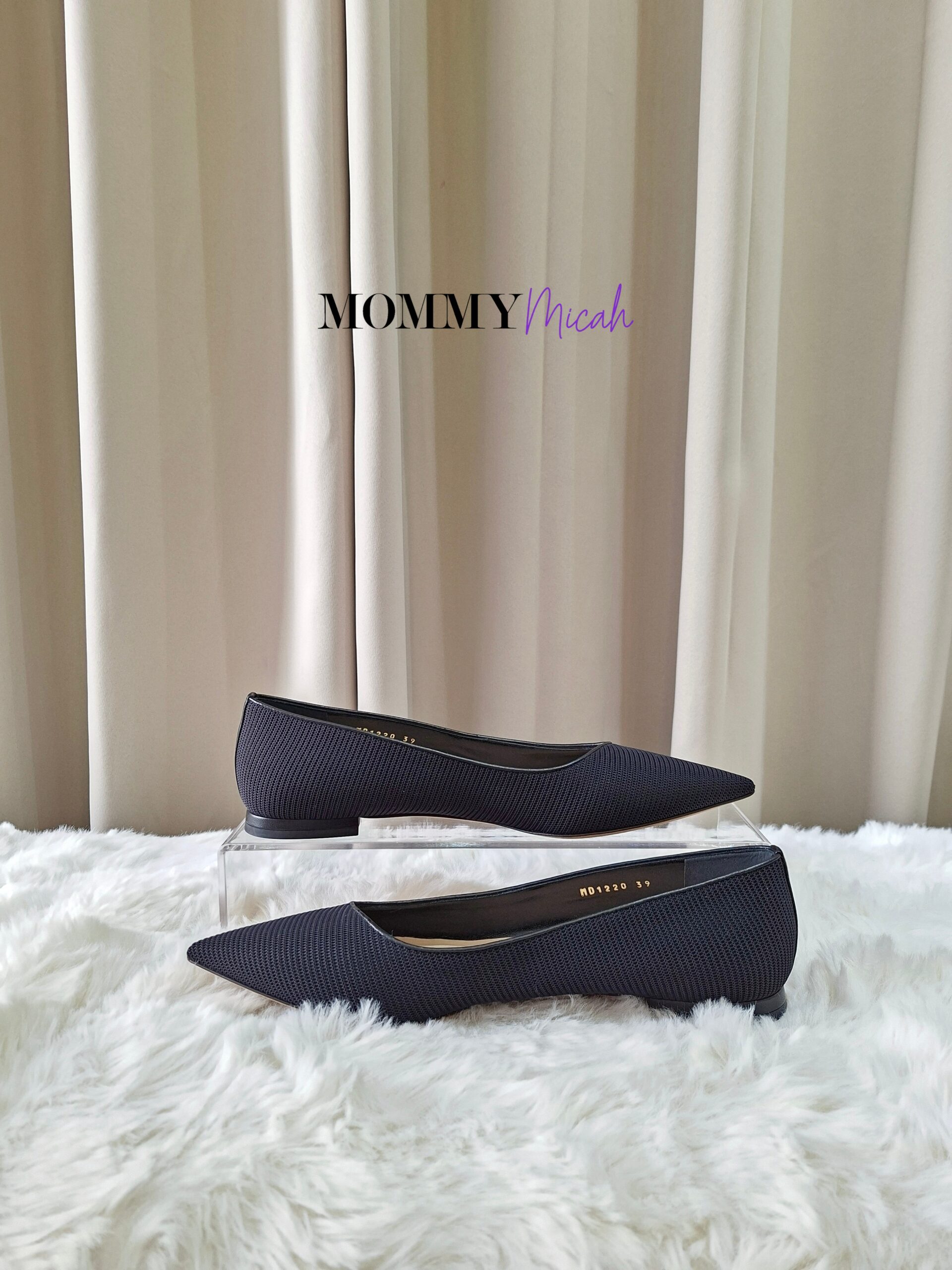 Christian Dior Pointed-Toe Black Flat Shoes Christian Dior Pointed-Toe Black Flat Shoes