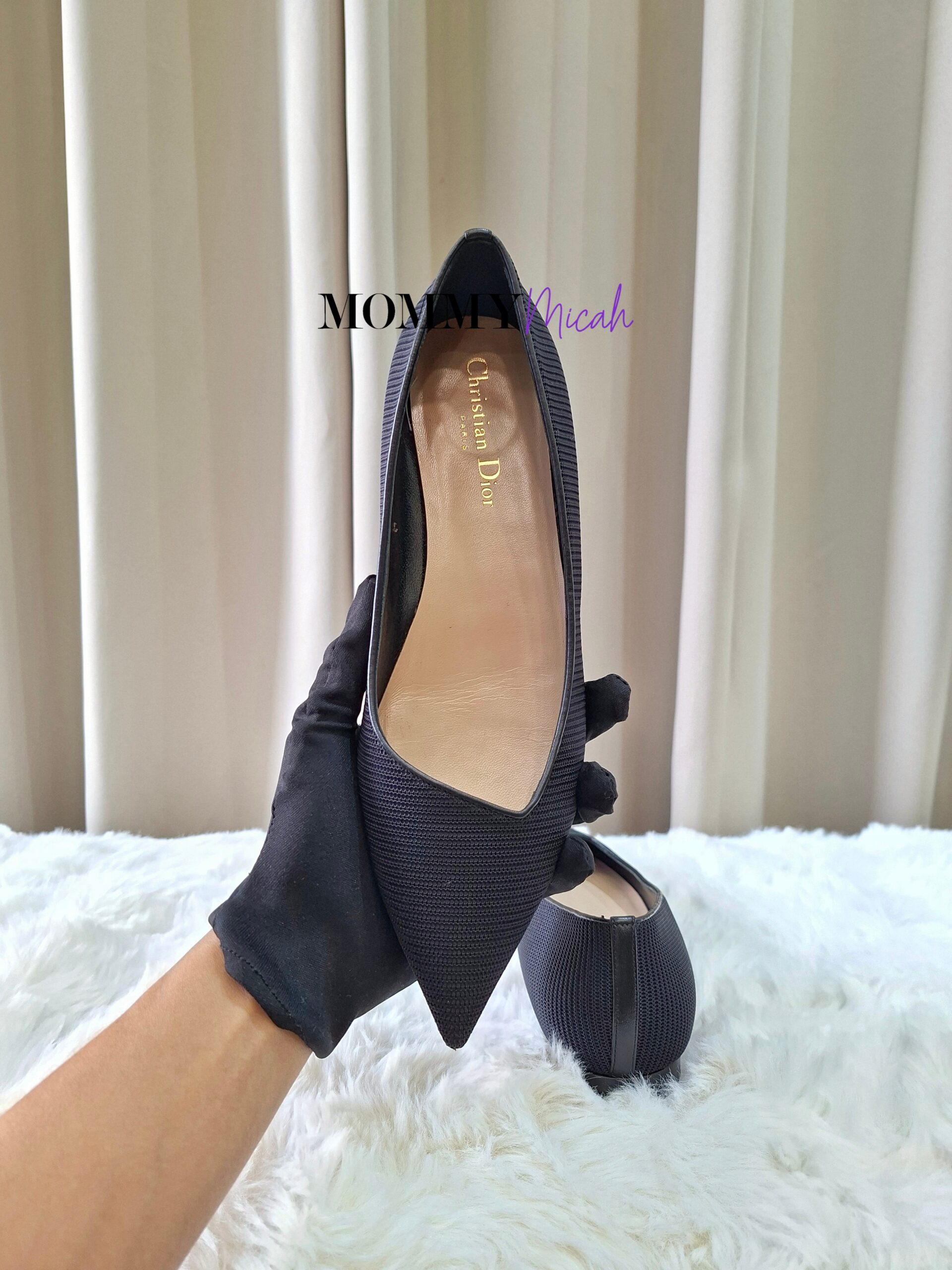 Christian Dior Pointed-Toe Black Flat Shoes Christian Dior Pointed-Toe Black Flat Shoes
