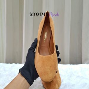 Salvatore Ferragamo Suede Pumps Brown