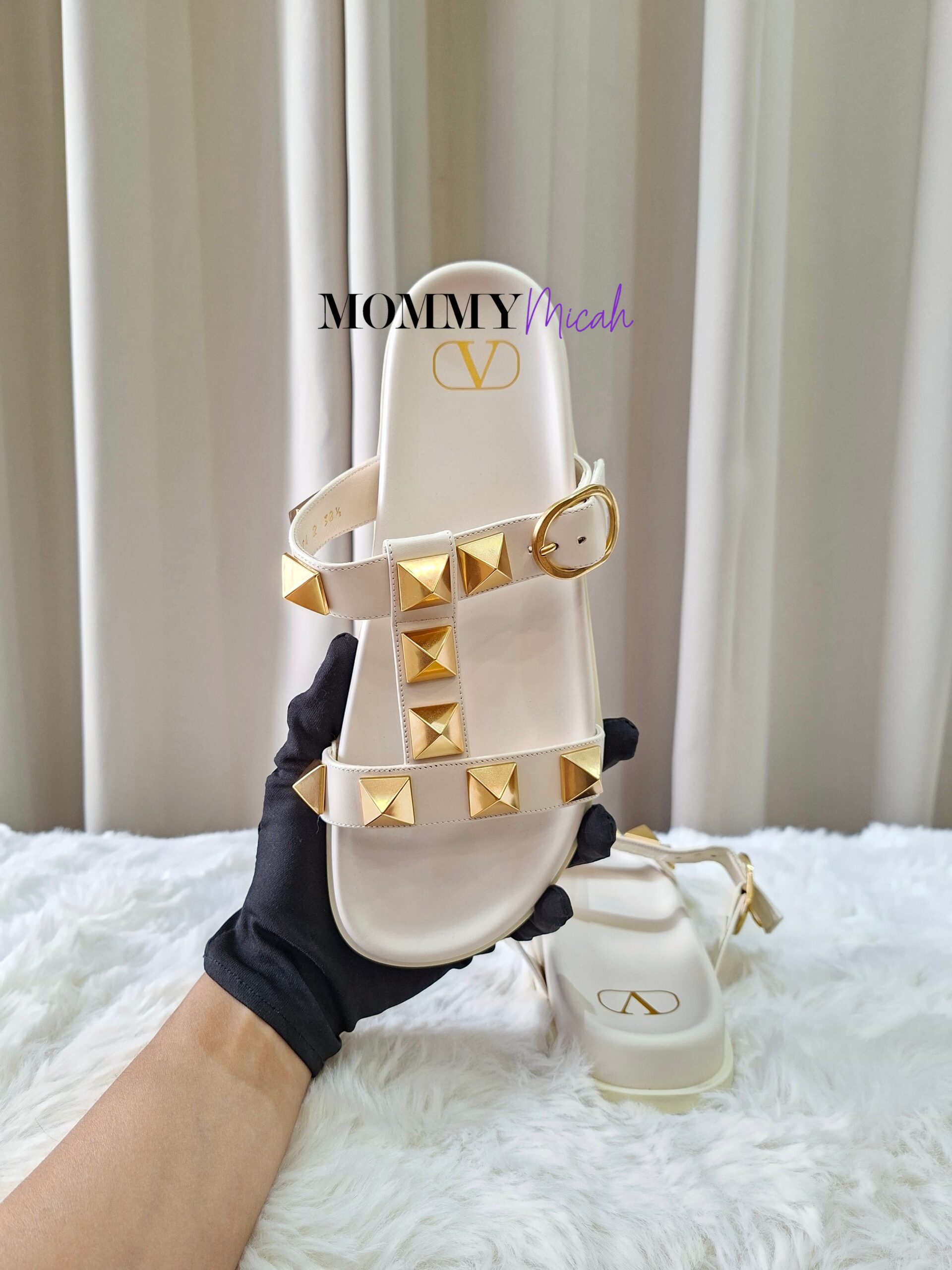 Valentino Garavani Rockstud Ivory Slip On Valentino Garavani Rockstud Ivory Slip On