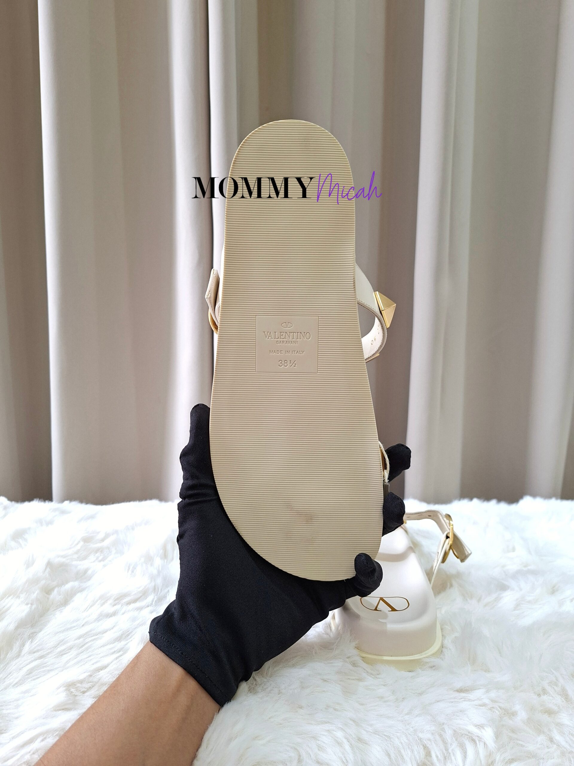 Valentino Garavani Rockstud Ivory Slip On Valentino Garavani Rockstud Ivory Slip On