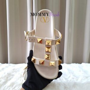 Valentino Garavani Rockstud Ivory Slip On