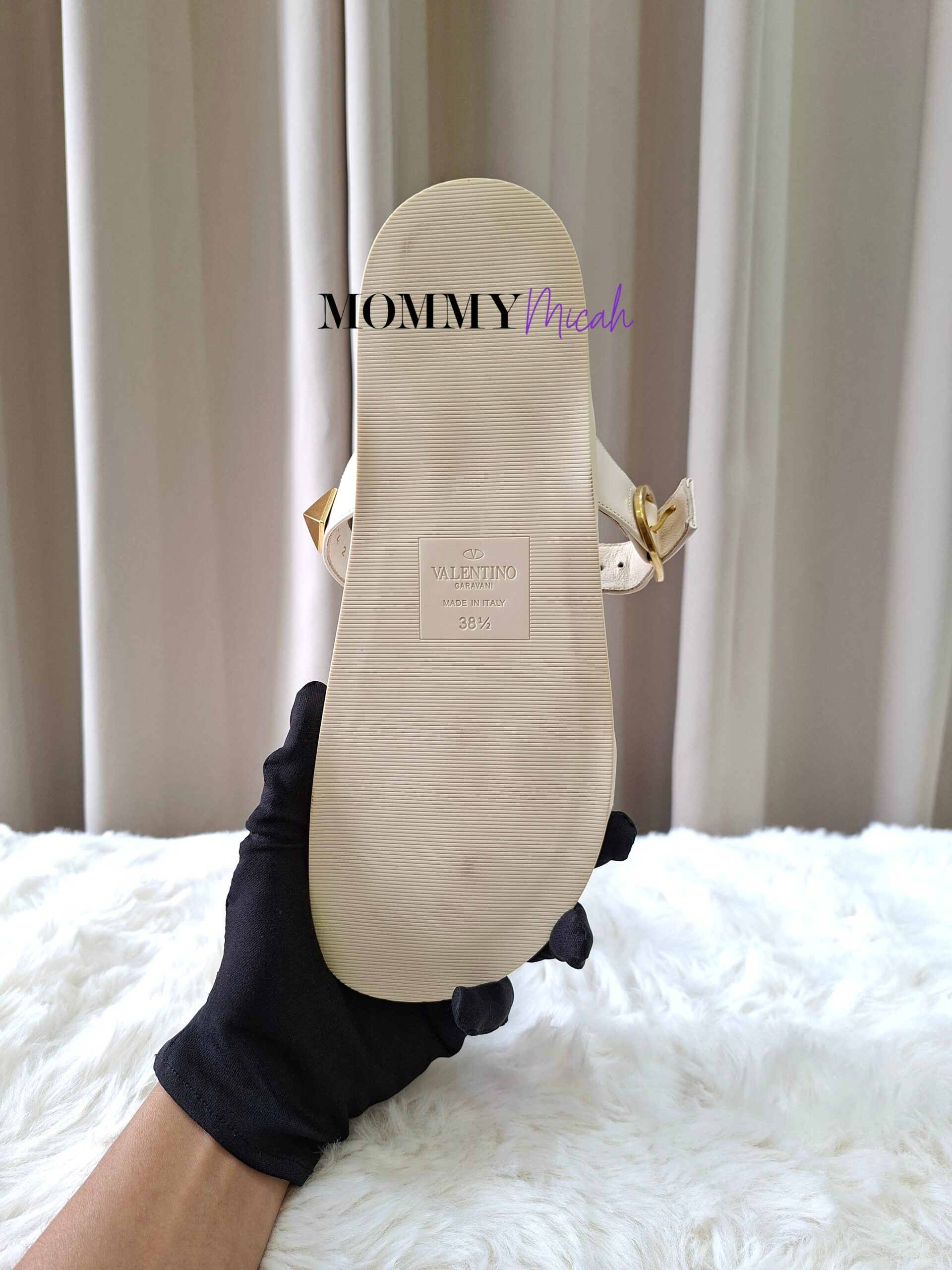 Valentino Garavani Rockstud Ivory Slip On Valentino Garavani Rockstud Ivory Slip On