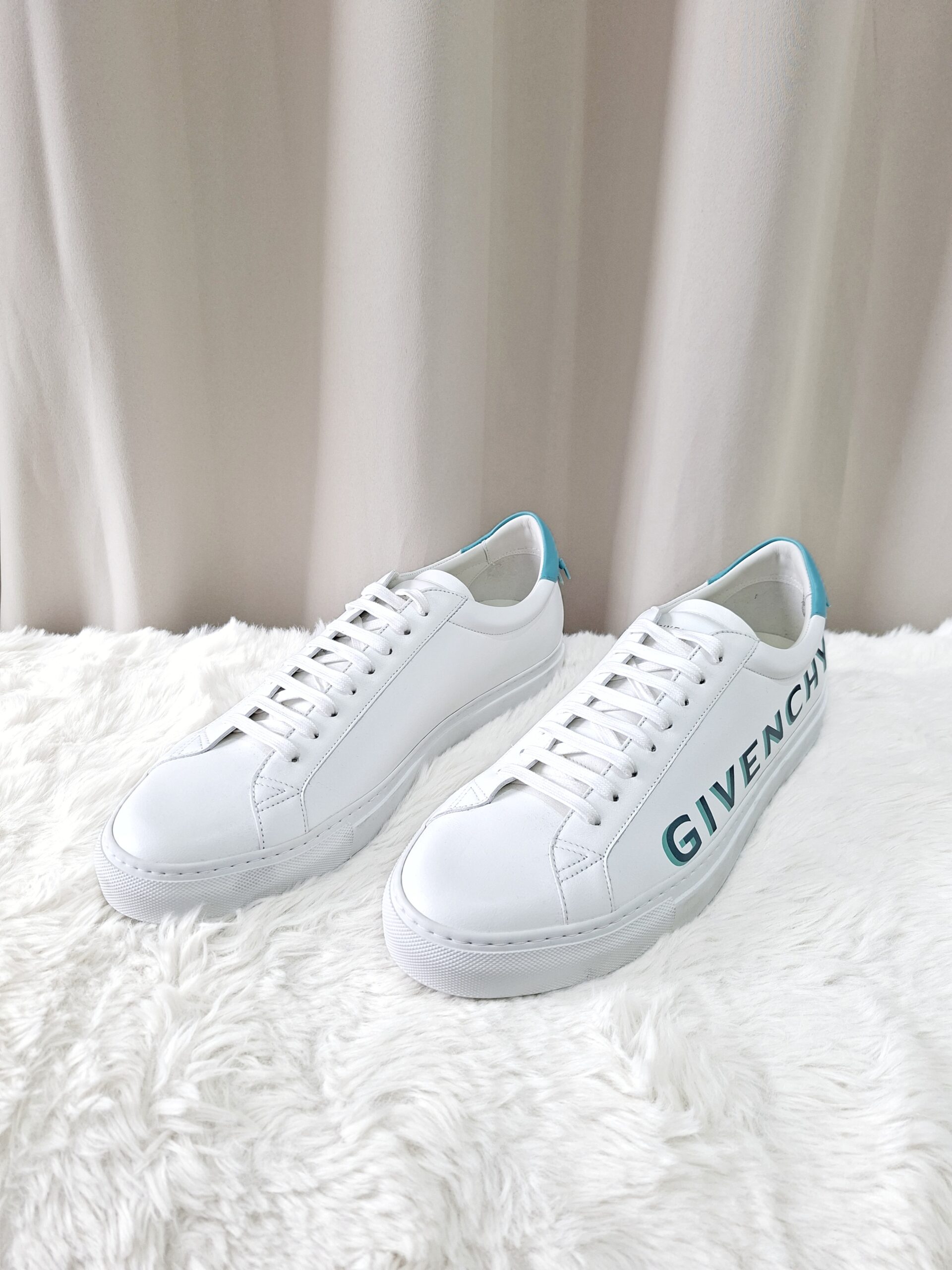 Givenchy White Aqua Sneakers Givenchy White Aqua Sneakers