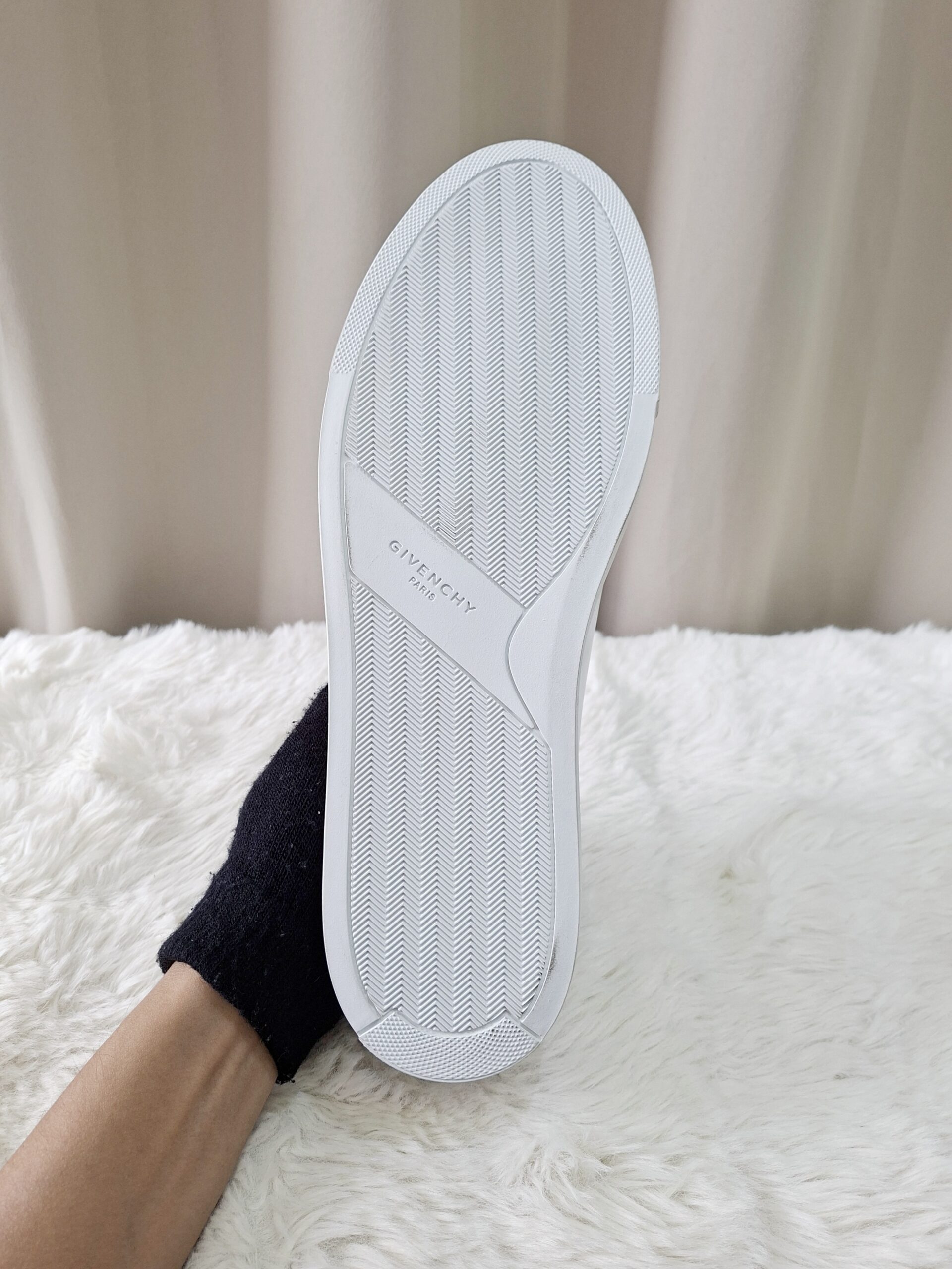 Givenchy White Aqua Sneakers Givenchy White Aqua Sneakers