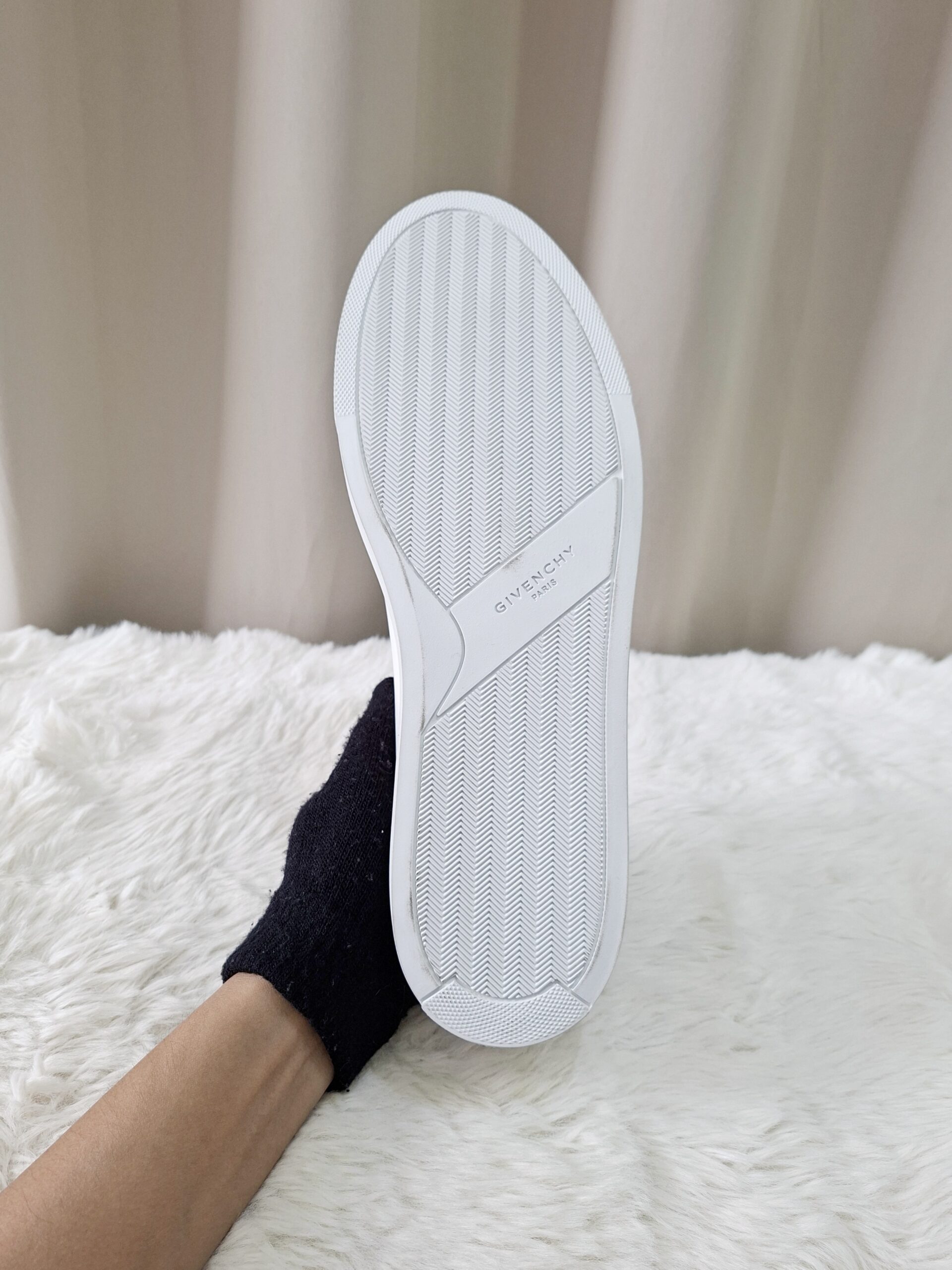 Givenchy White Aqua Sneakers Givenchy White Aqua Sneakers