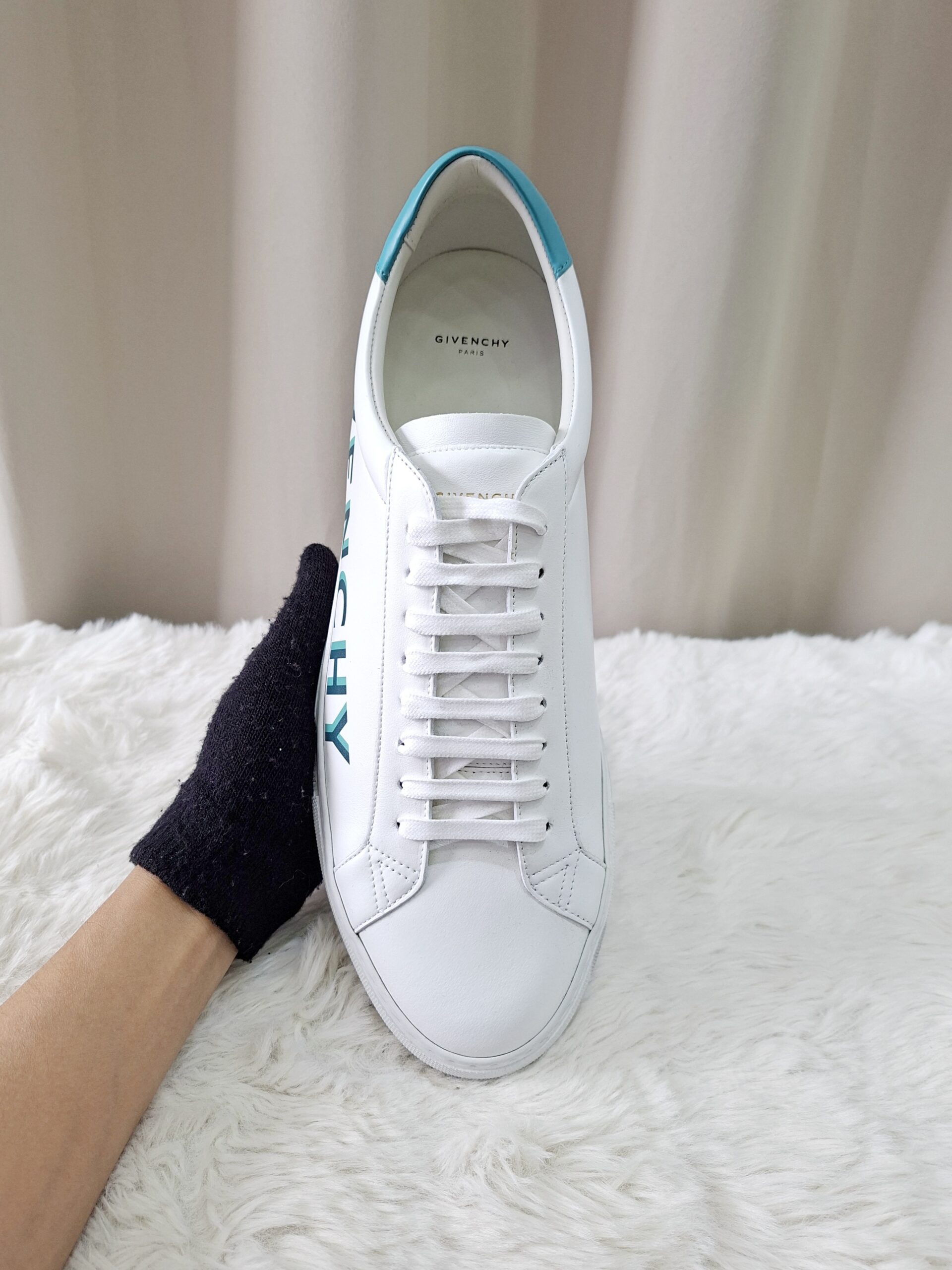 Givenchy White Aqua Sneakers Givenchy White Aqua Sneakers
