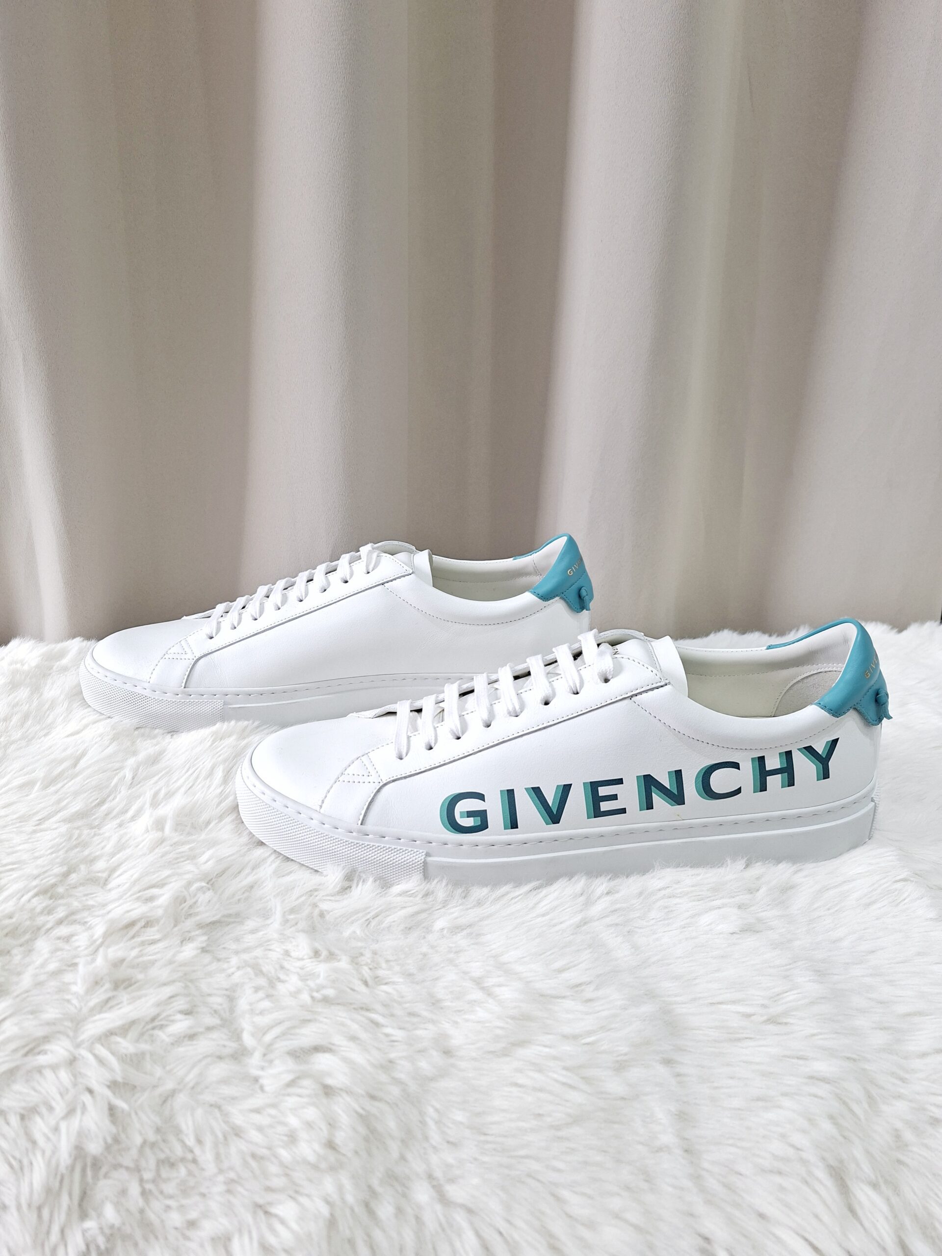 Givenchy White Aqua Sneakers Givenchy White Aqua Sneakers