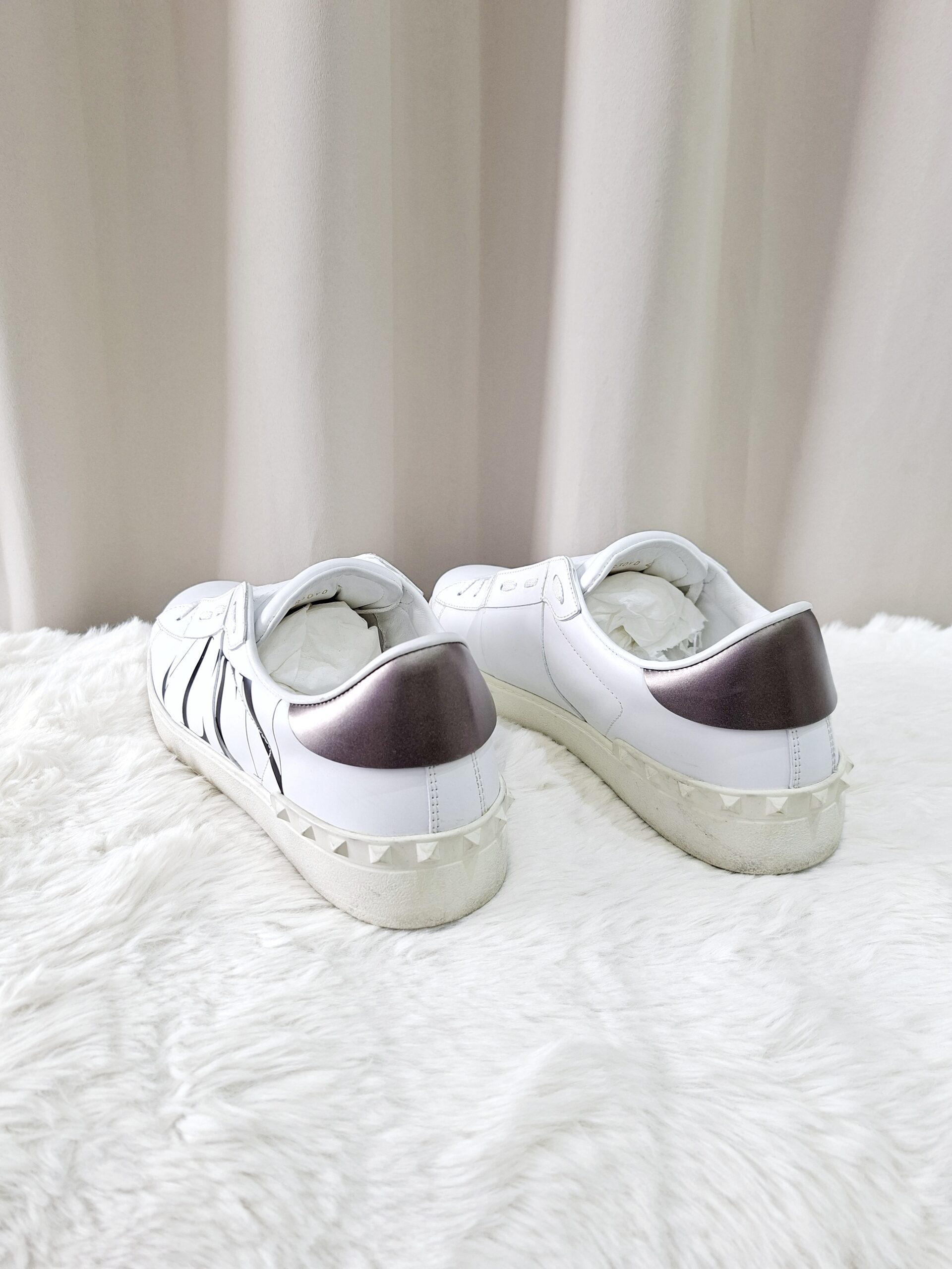 Valentino White Sneakers Valentino White Sneakers
