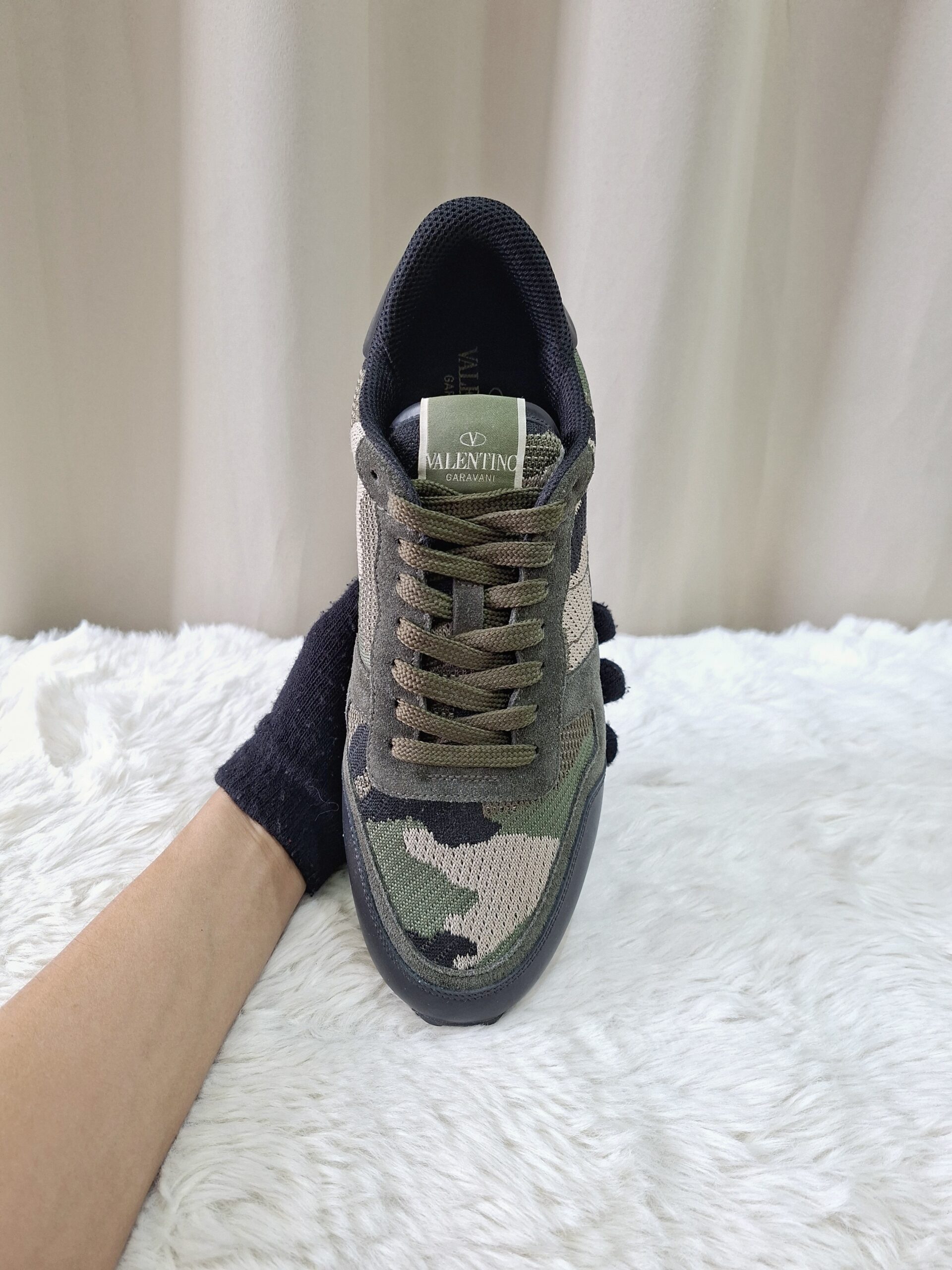 Valentino Camo Sneakers Valentino Camo Sneakers