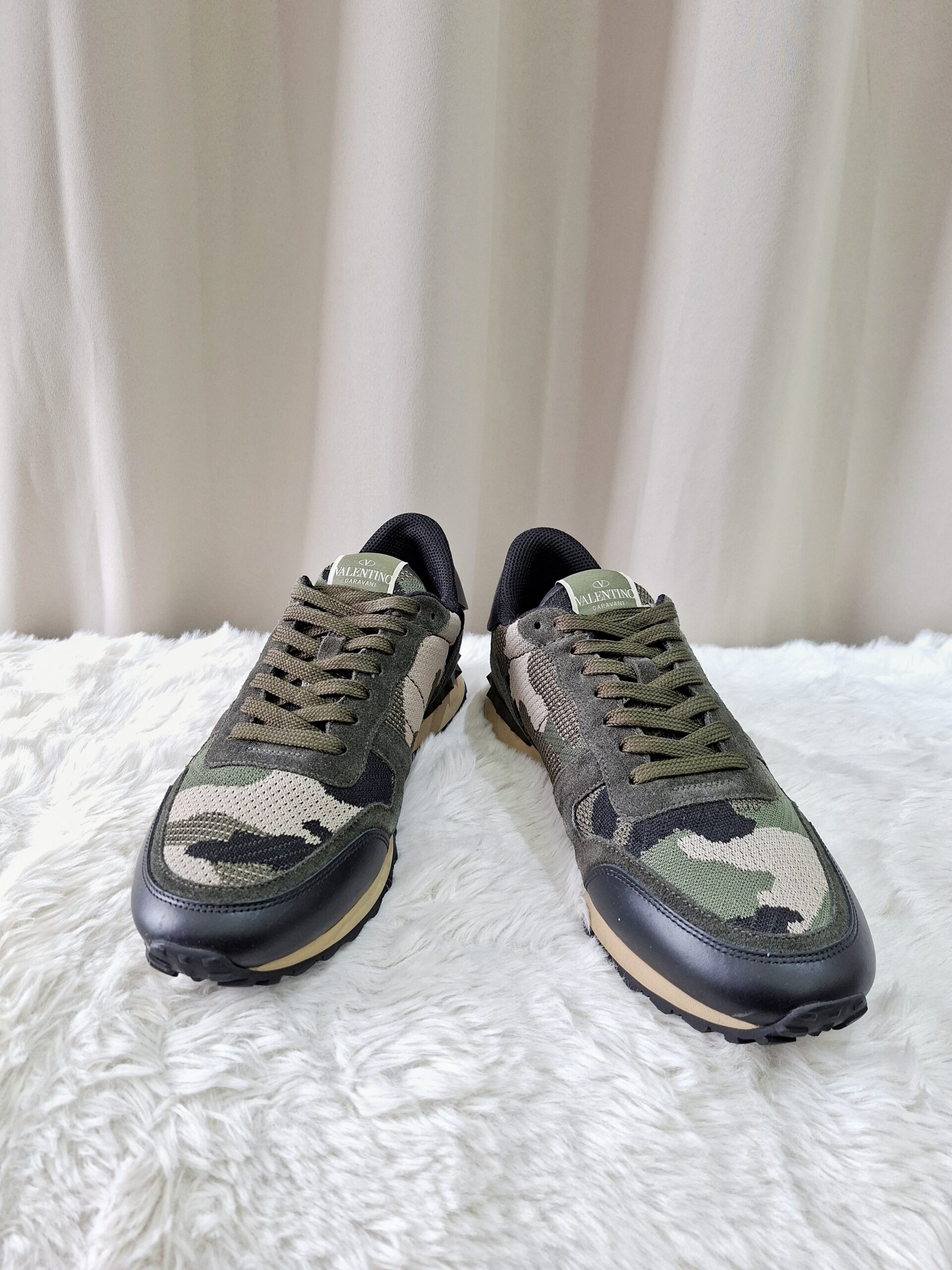 Valentino Camo Sneakers Valentino Camo Sneakers