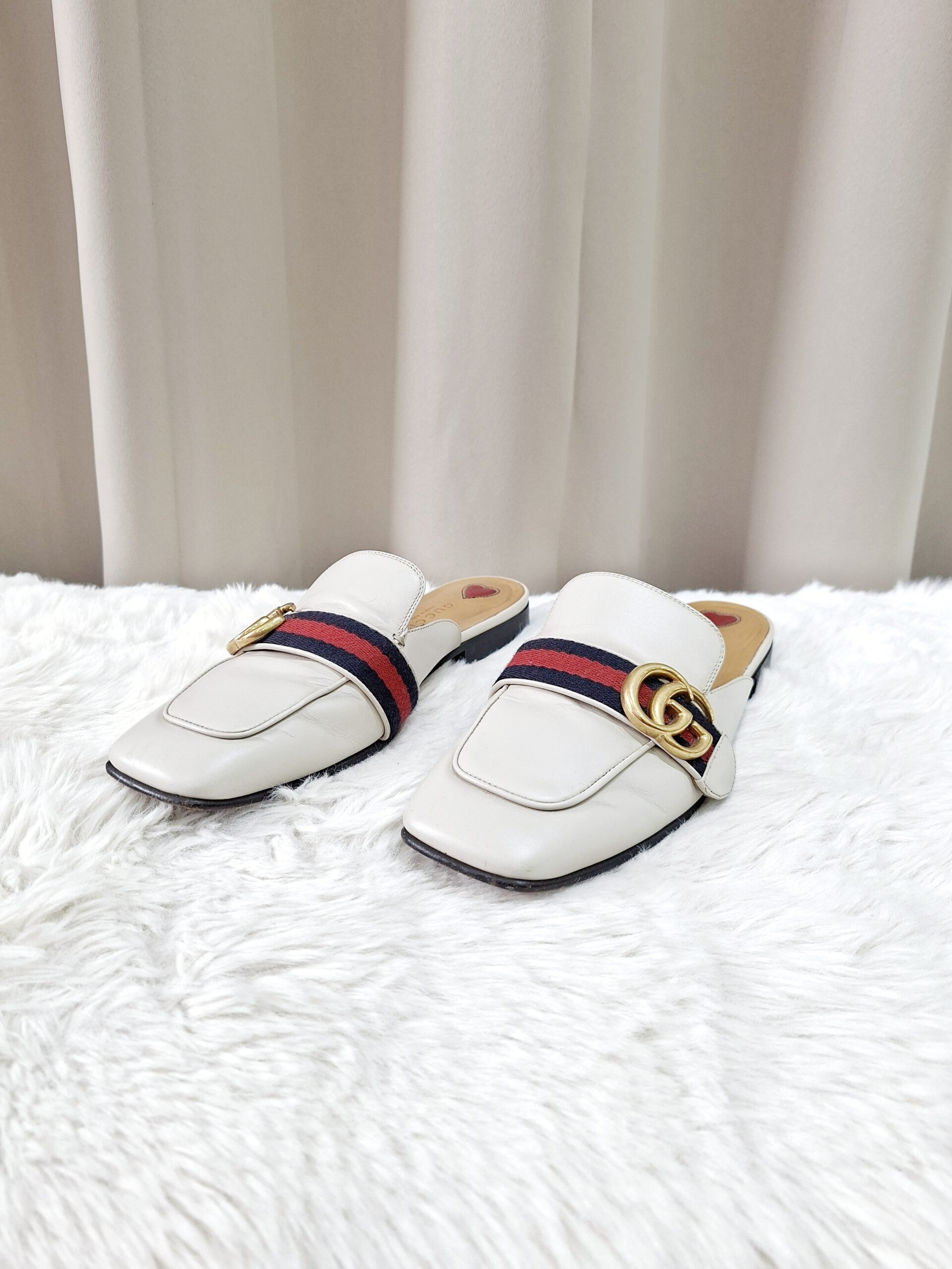 Gucci Peyton Slip on Gucci Peyton Slip on