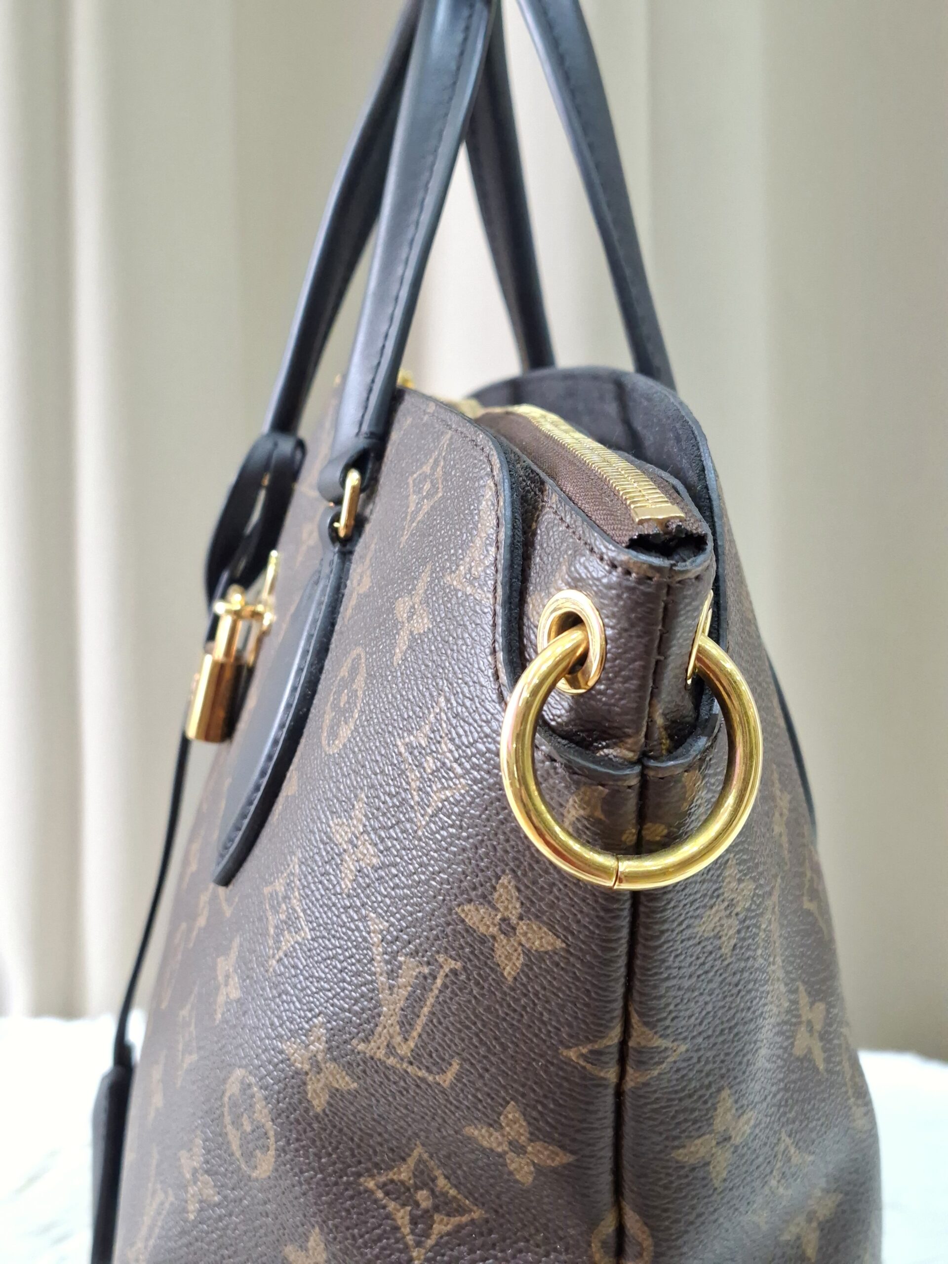 LV Monogram Zipped Tote PM LV Monogram Zipped Tote PM