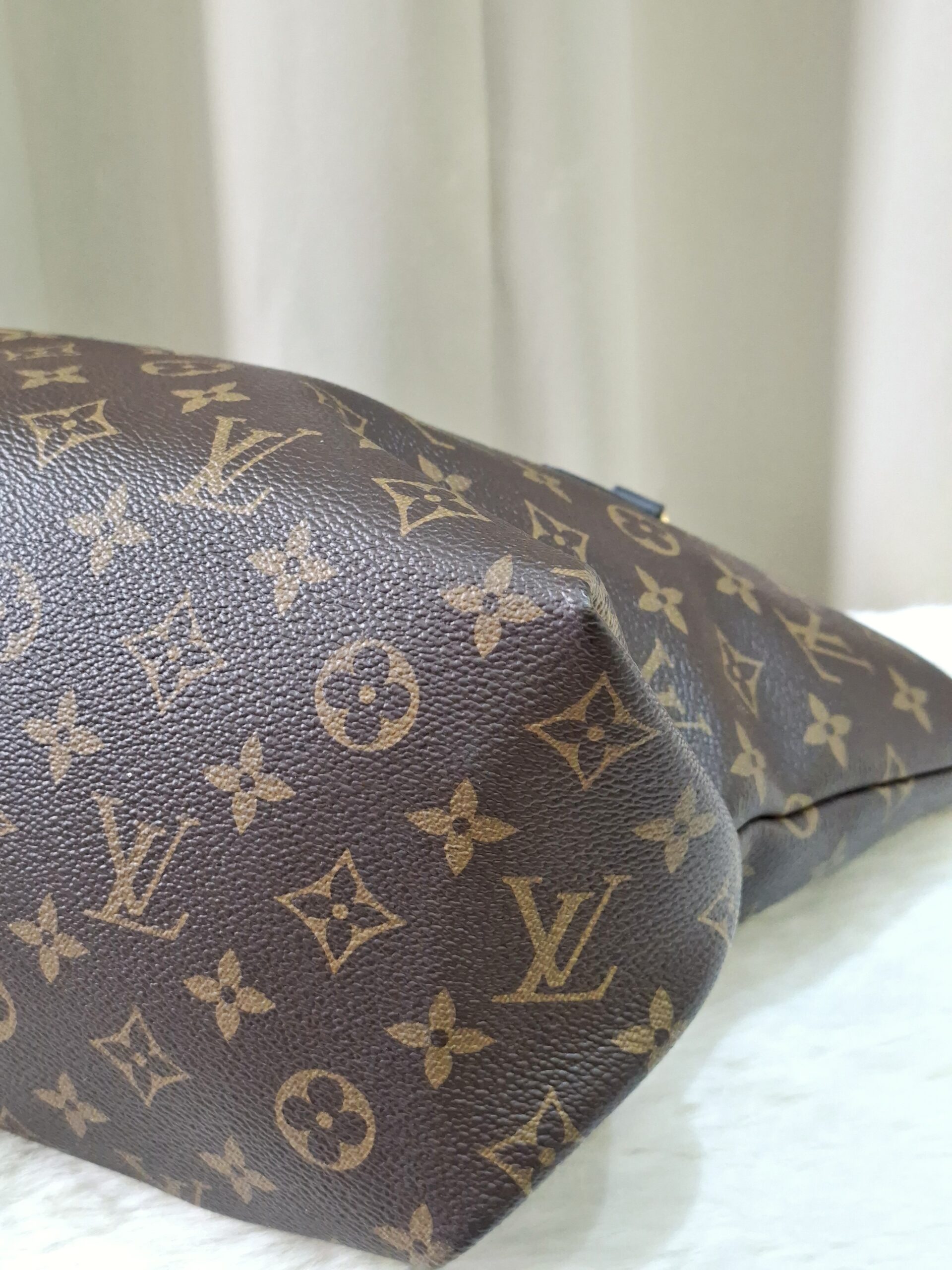 LV Monogram Zipped Tote PM LV Monogram Zipped Tote PM