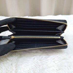 Gucci Black All Zip Long Wallet