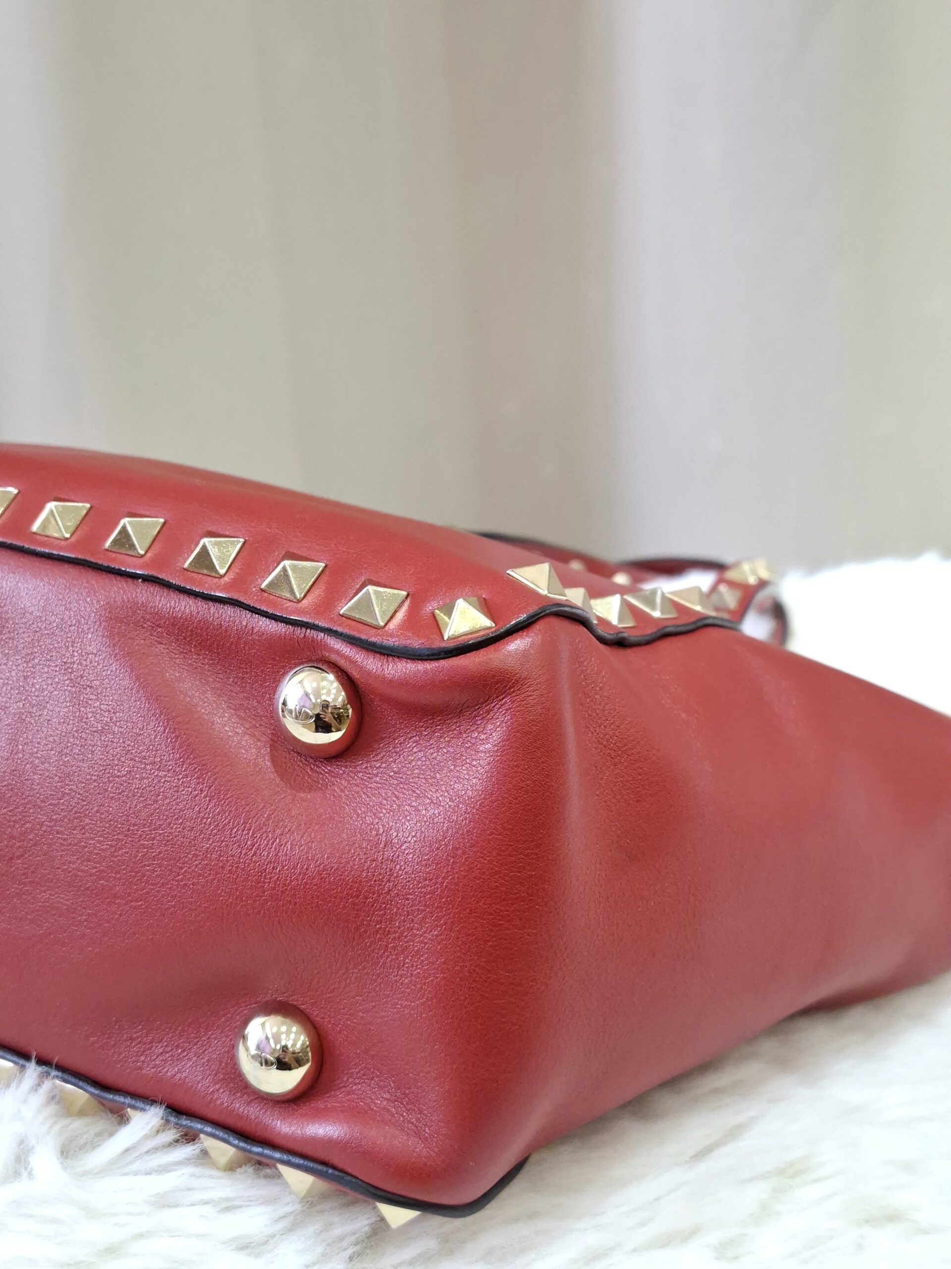 Valentino Garavani Rockstud Red Small Two Way Bag Valentino Garavani Rockstud Red Small Two Way Bag