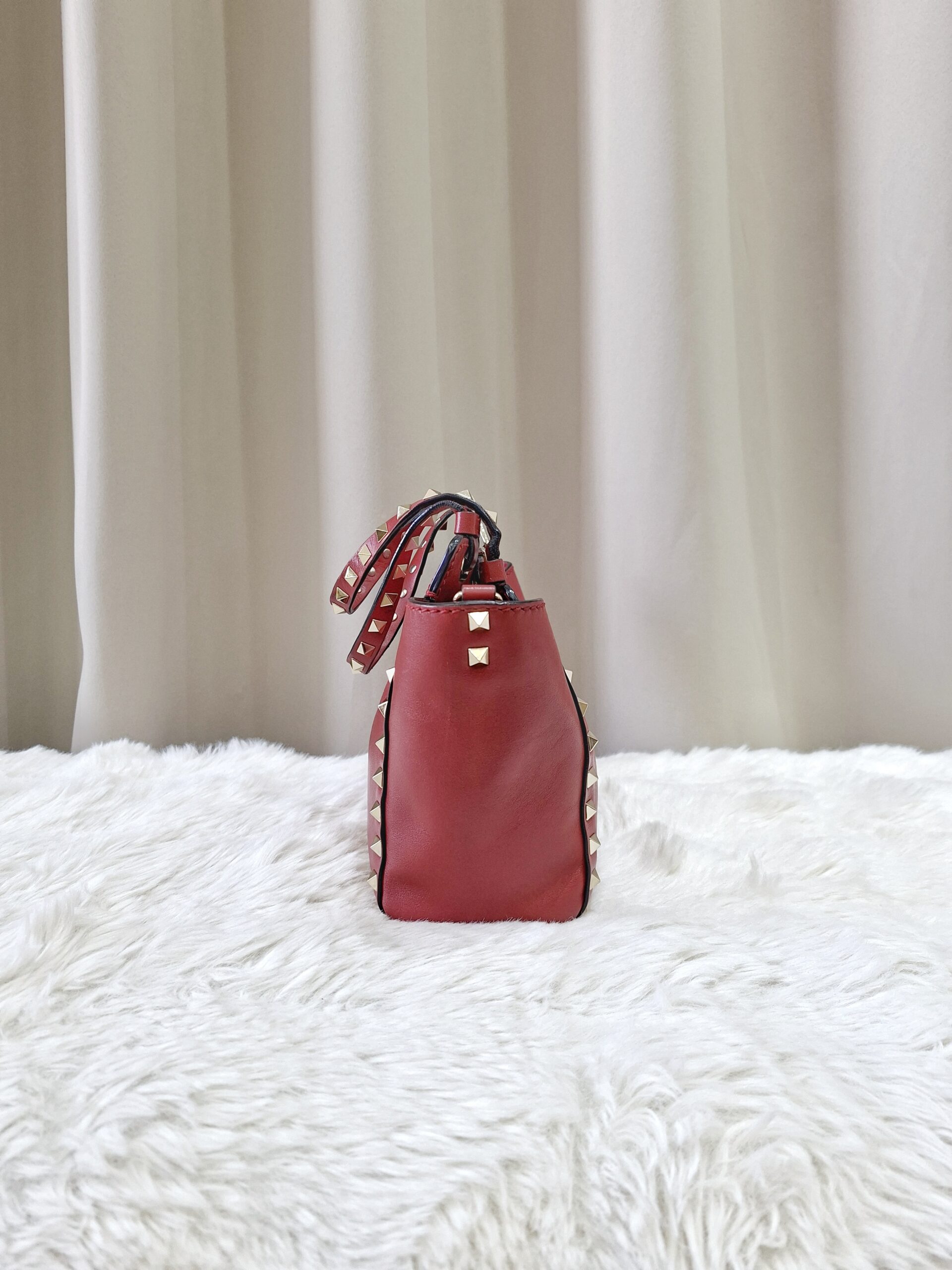 Valentino Garavani Rockstud Red Small Two Way Bag Valentino Garavani Rockstud Red Small Two Way Bag