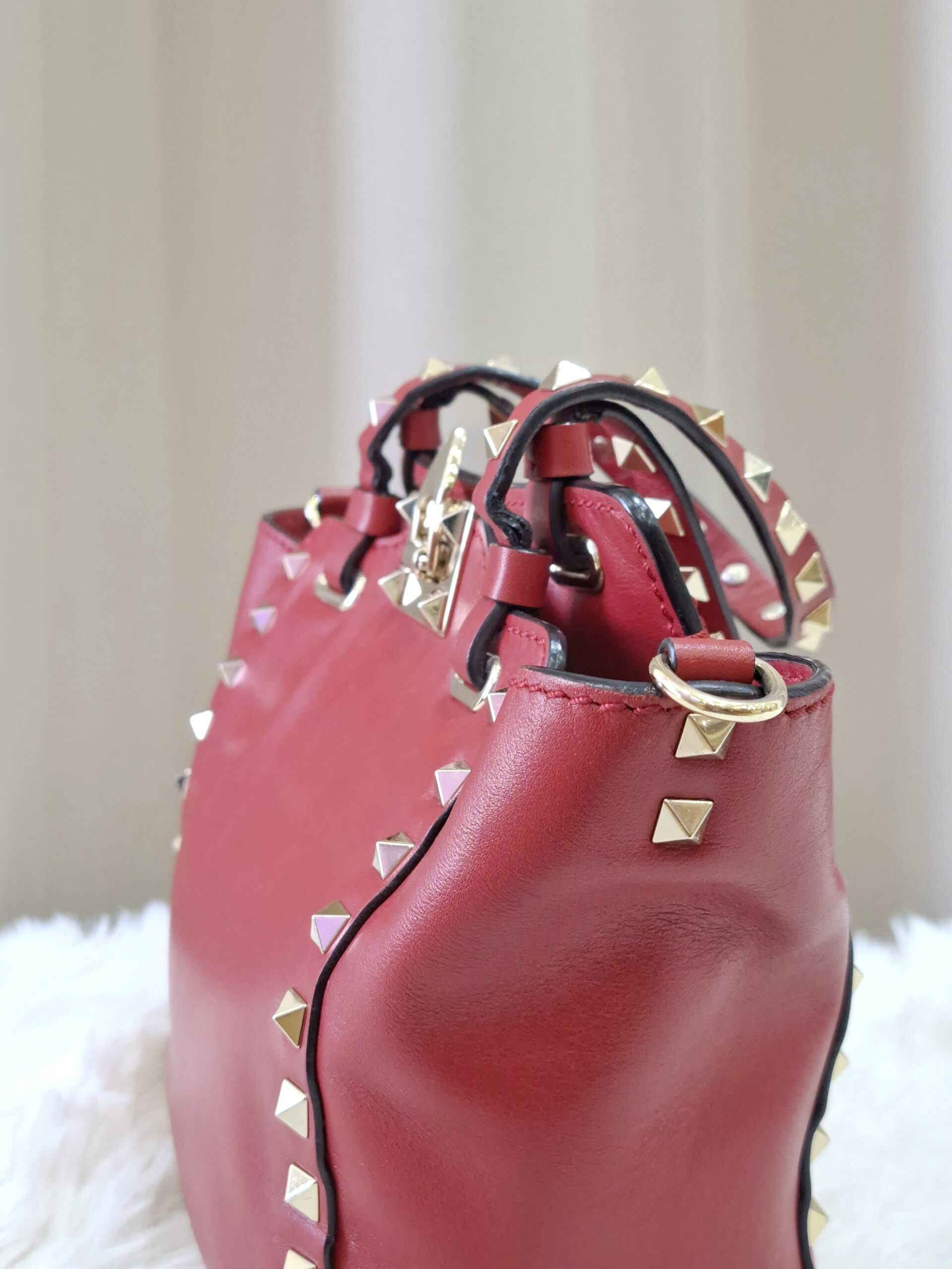 Valentino Garavani Rockstud Red Small Two Way Bag Valentino Garavani Rockstud Red Small Two Way Bag