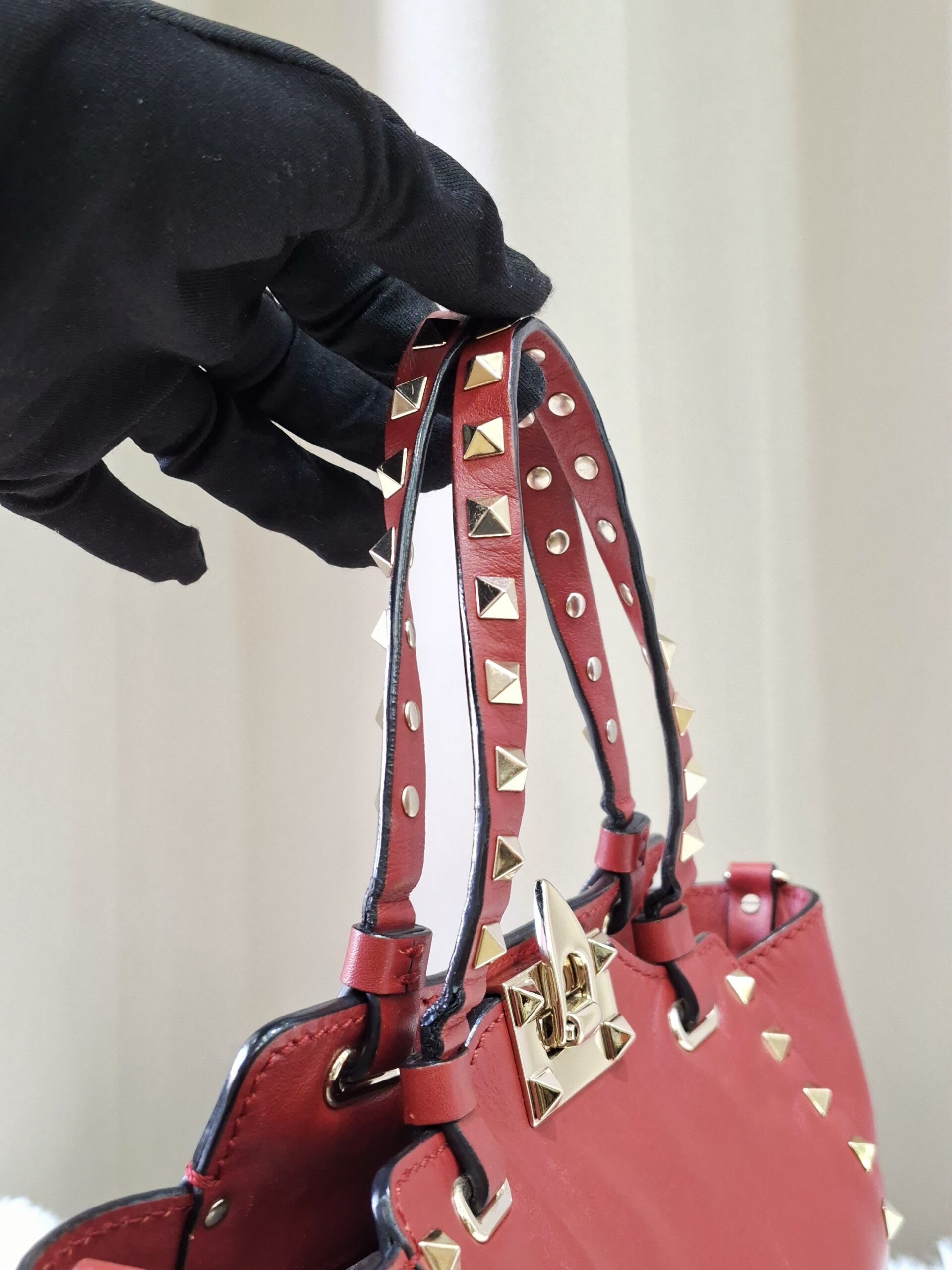 Valentino Garavani Rockstud Red Small Two Way Bag Valentino Garavani Rockstud Red Small Two Way Bag