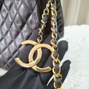 Chanel Black Quilted Chain Shoulder Bag