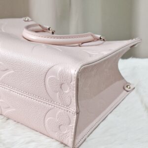 LV On The Go PM