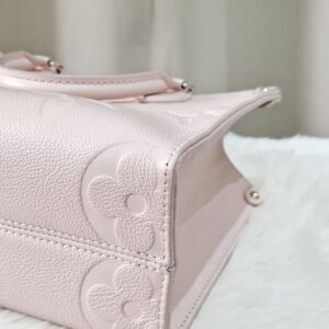 LV On The Go PM