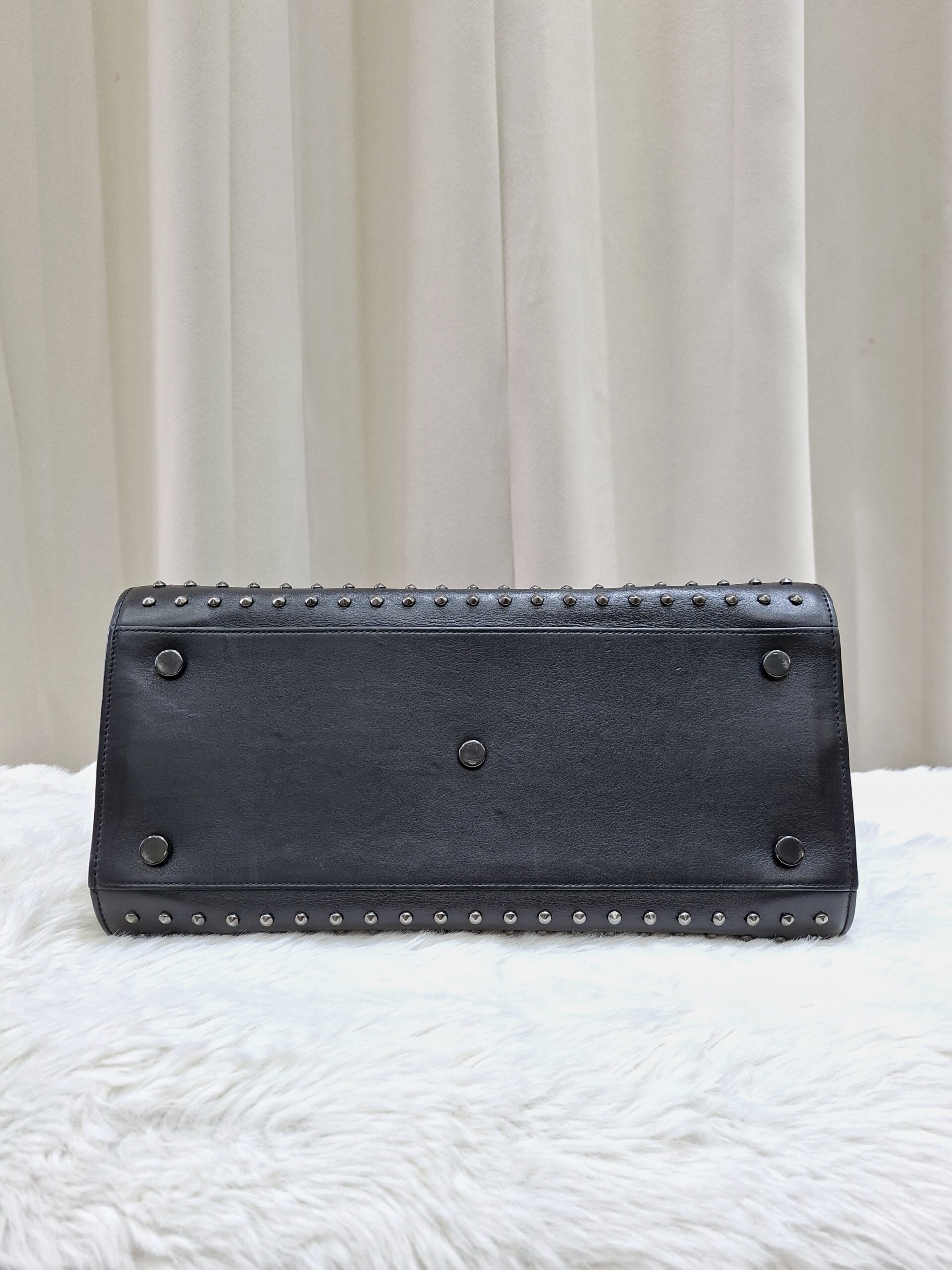 YSL Studded De Jour Tote Bag YSL Studded De Jour Tote Bag