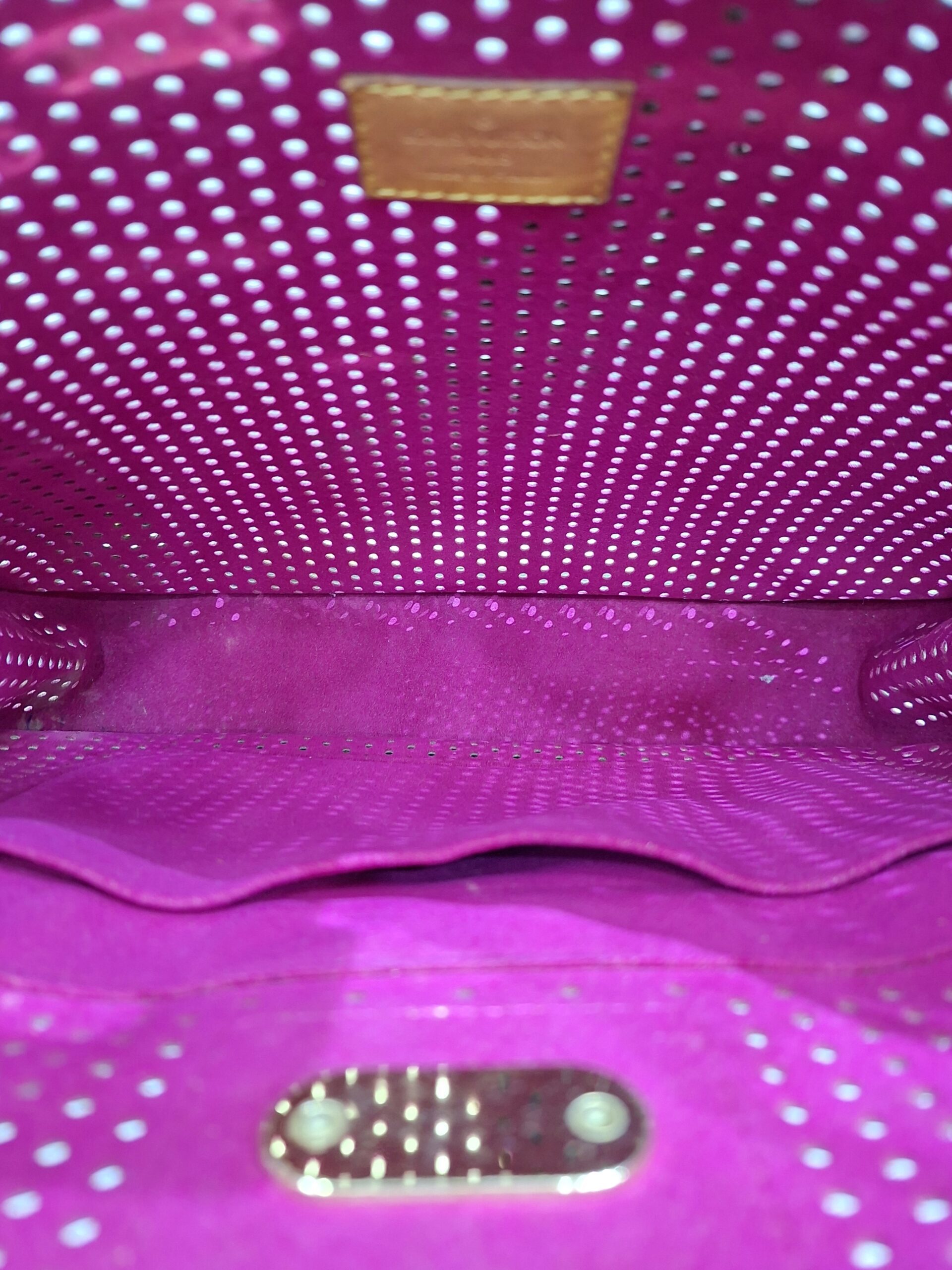 LV Perforated Musette LV Perforated Musette