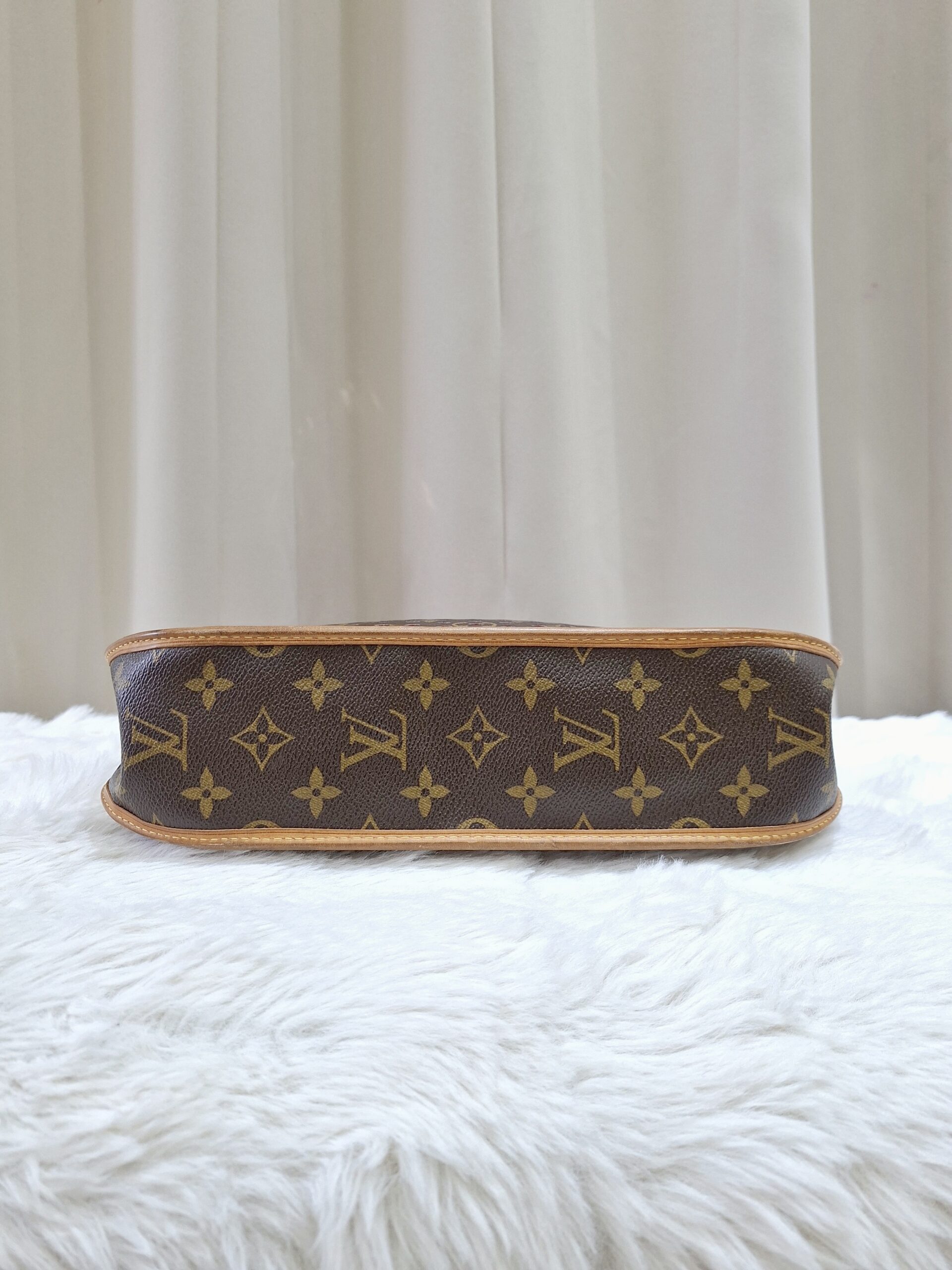 LV Perforated Musette LV Perforated Musette