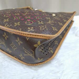 LV Perforated Musette